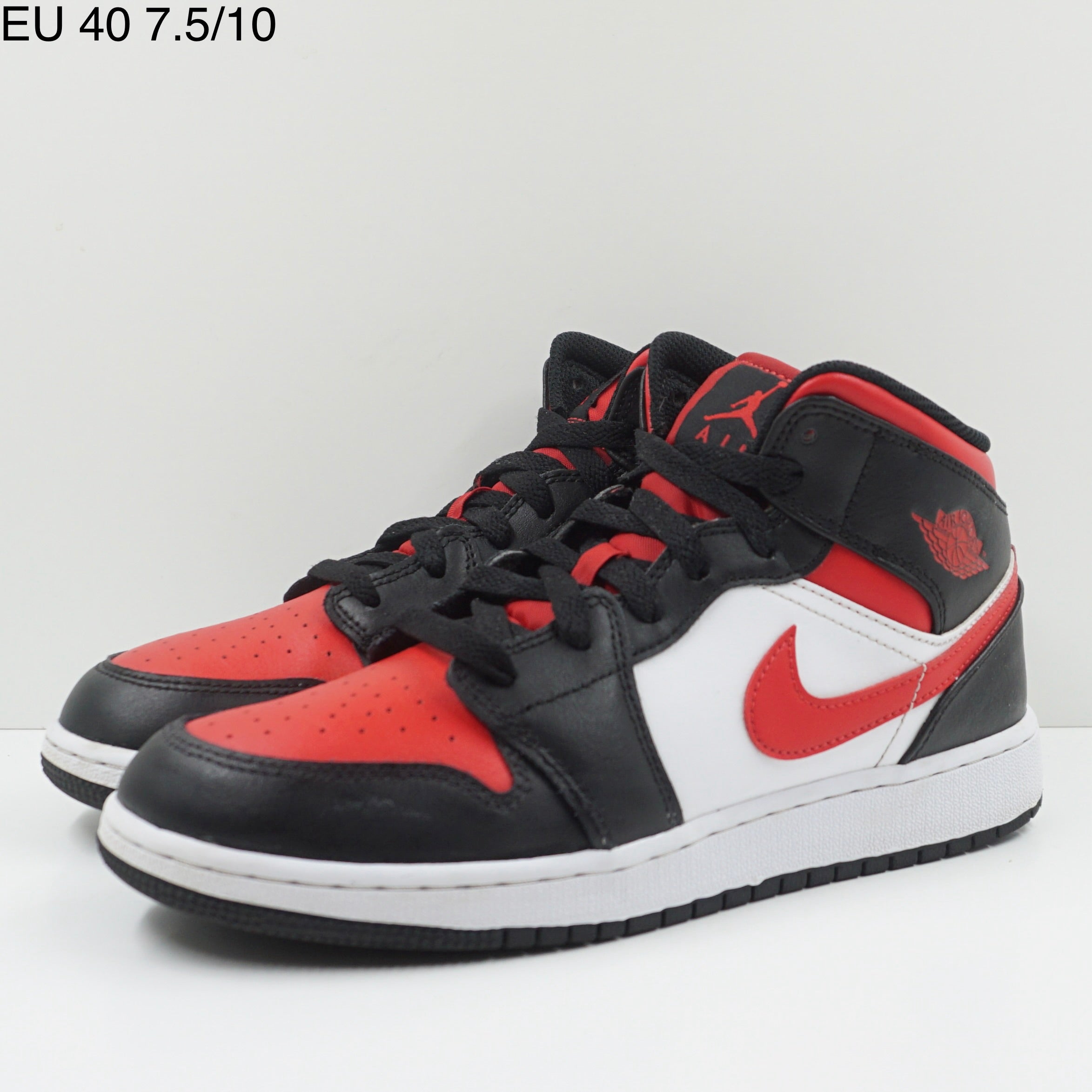 Jordan 1 Mid Black Fire Red (GS)