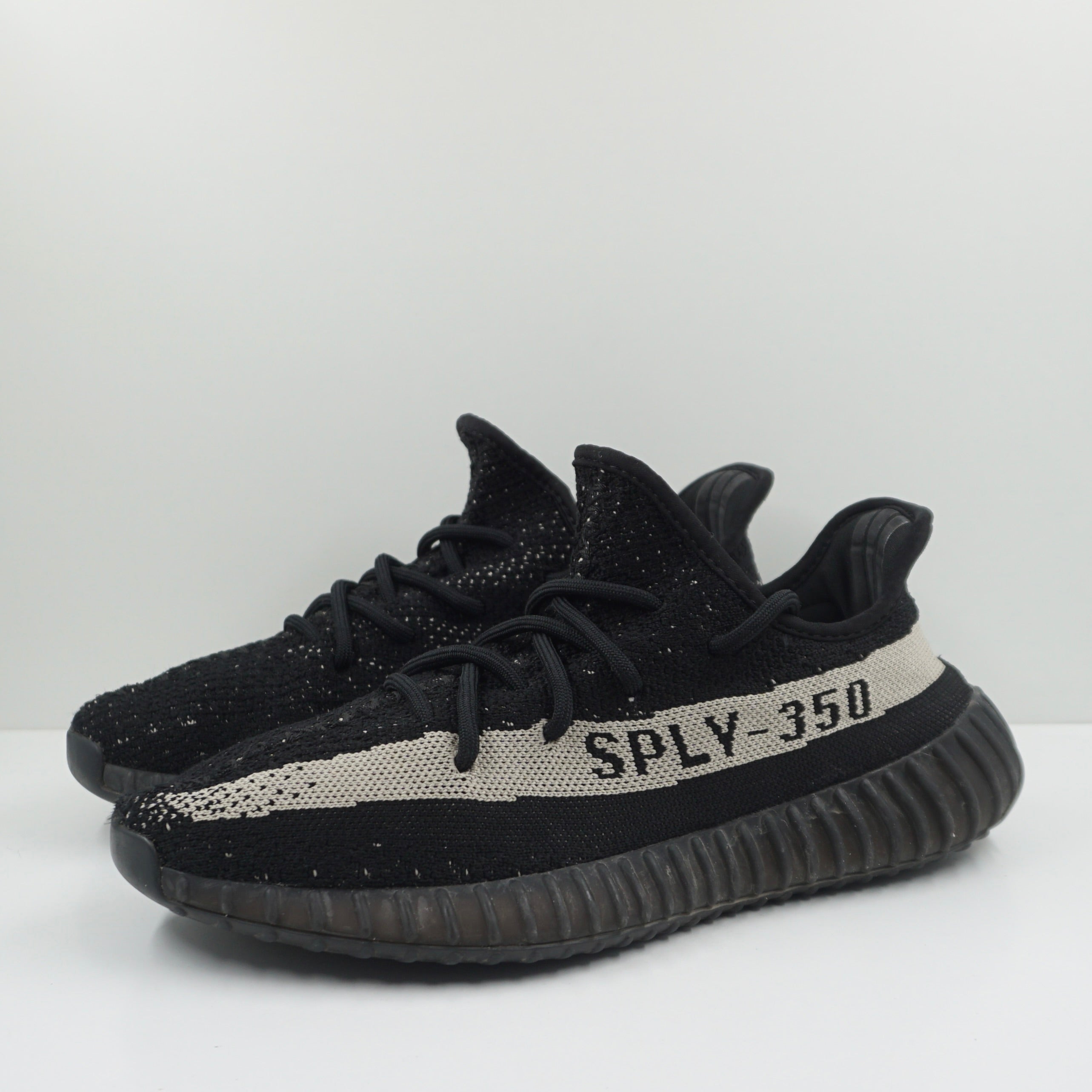 Adidas Yeezy Boost 350 V2 Core Black White (2016/2022)