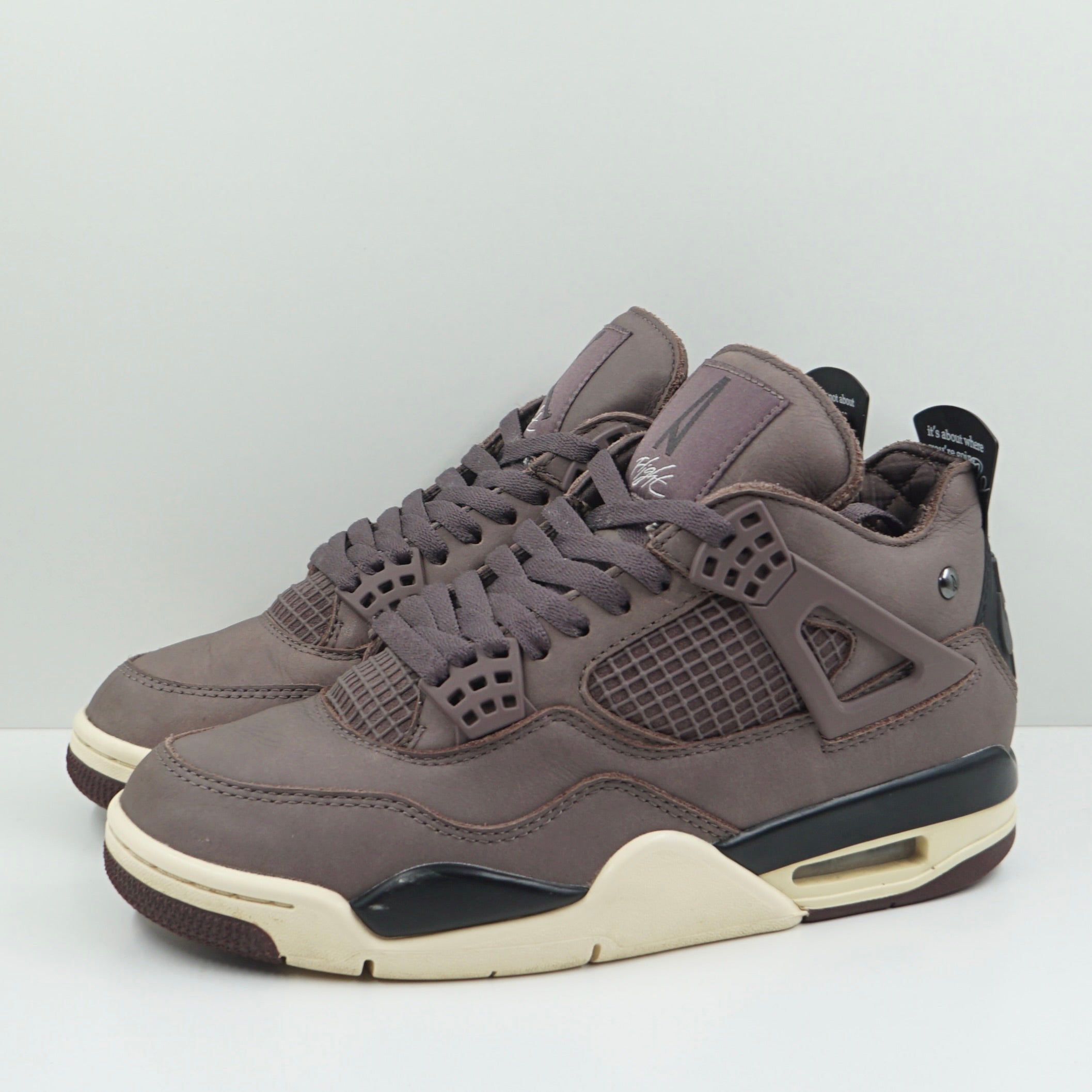 Jordan 4 Retro SP A Ma Maniére Violet Ore