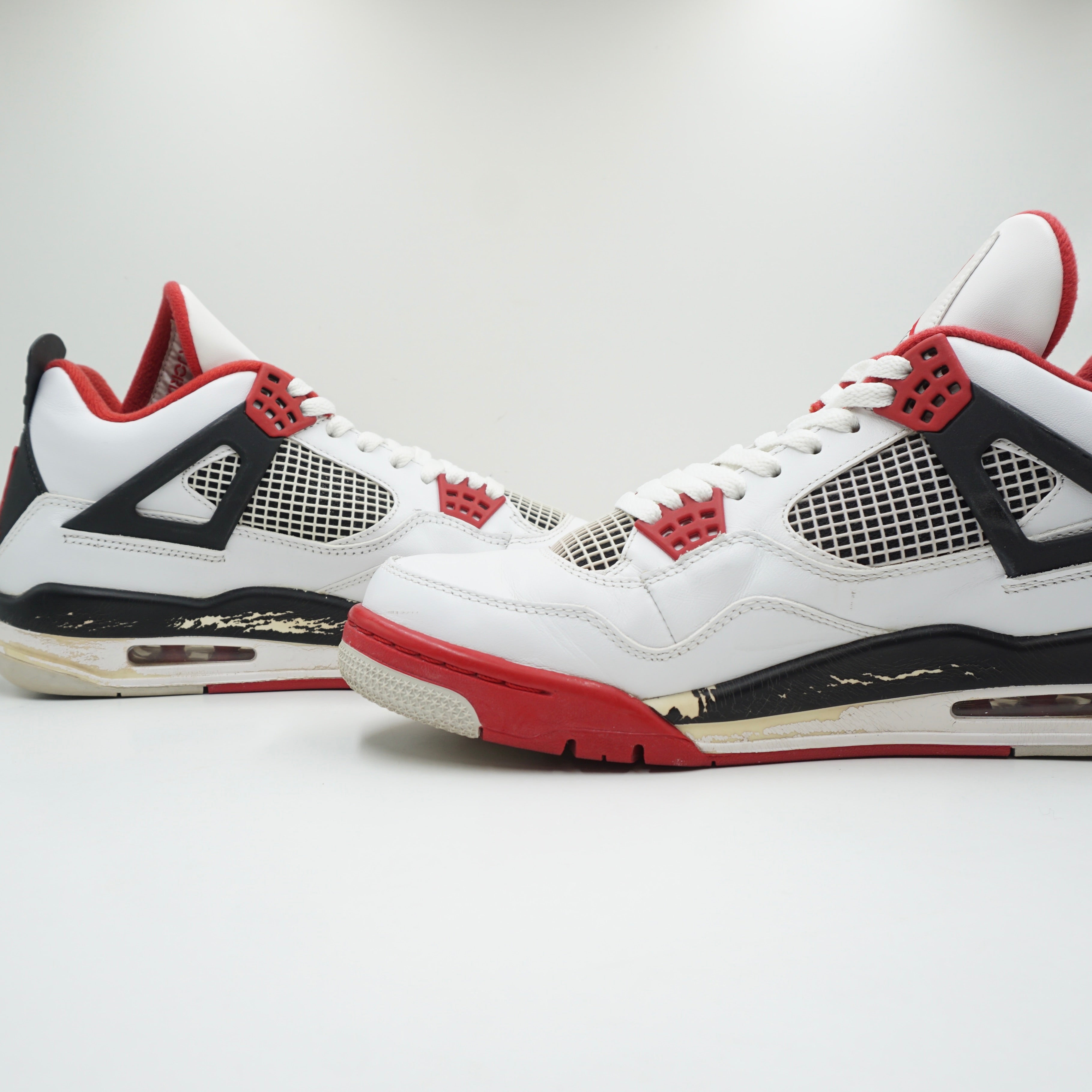 Jordan 4 Retro Fire Red (2012)