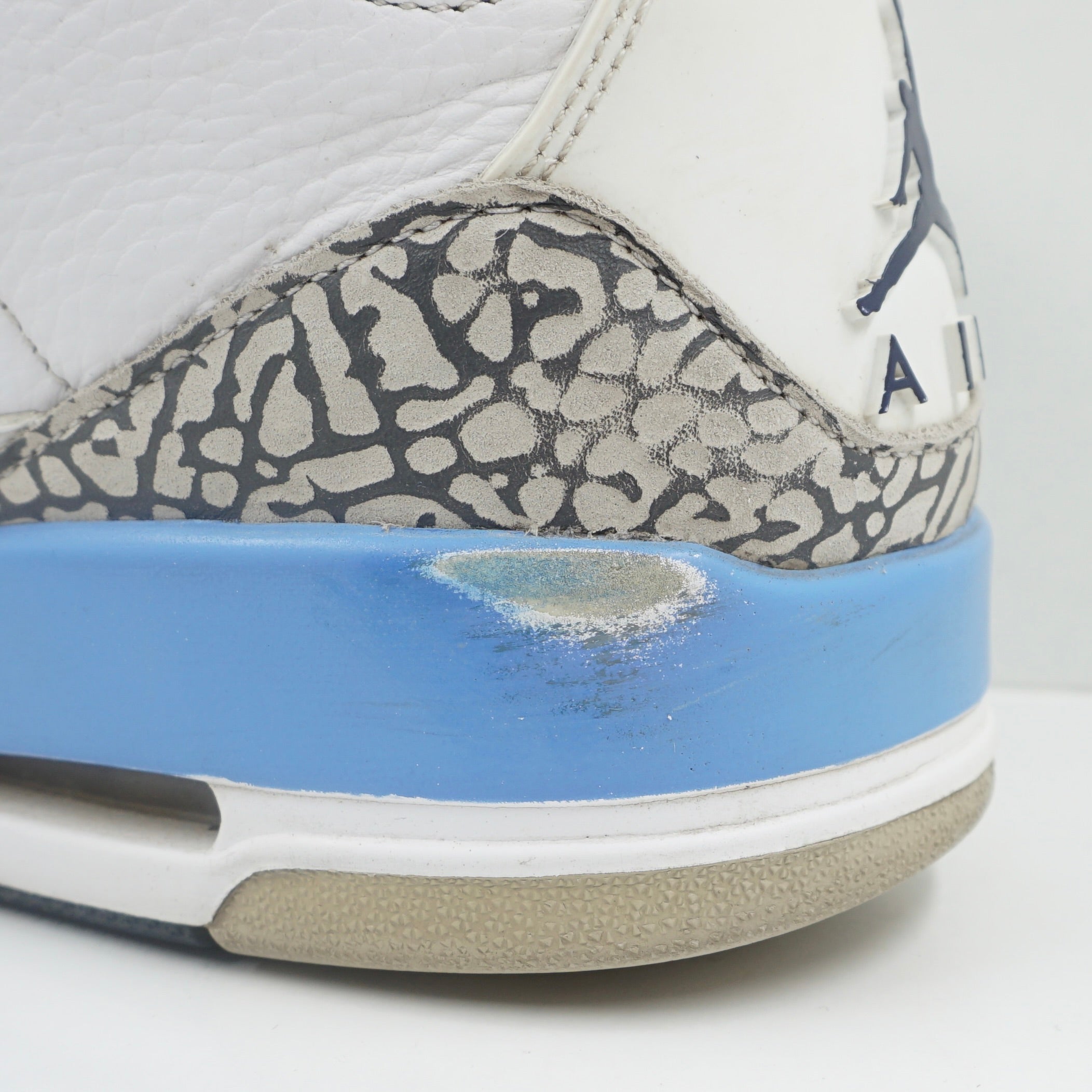 Jordan 3 Retro UNC (2020)