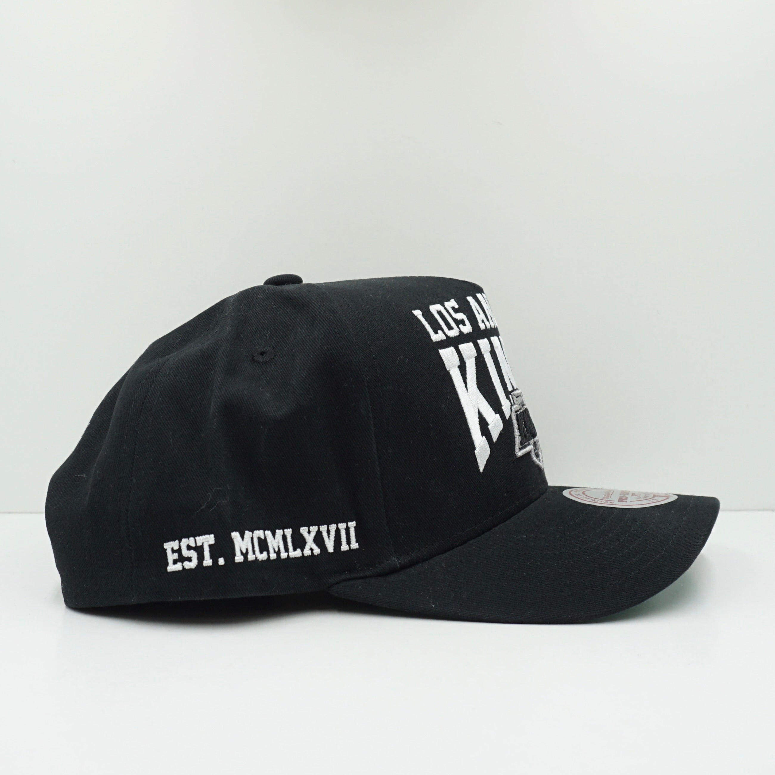 Mitchell & Ness Los Angeles Kings Black Pro Pinch Fit Snapback Cap
