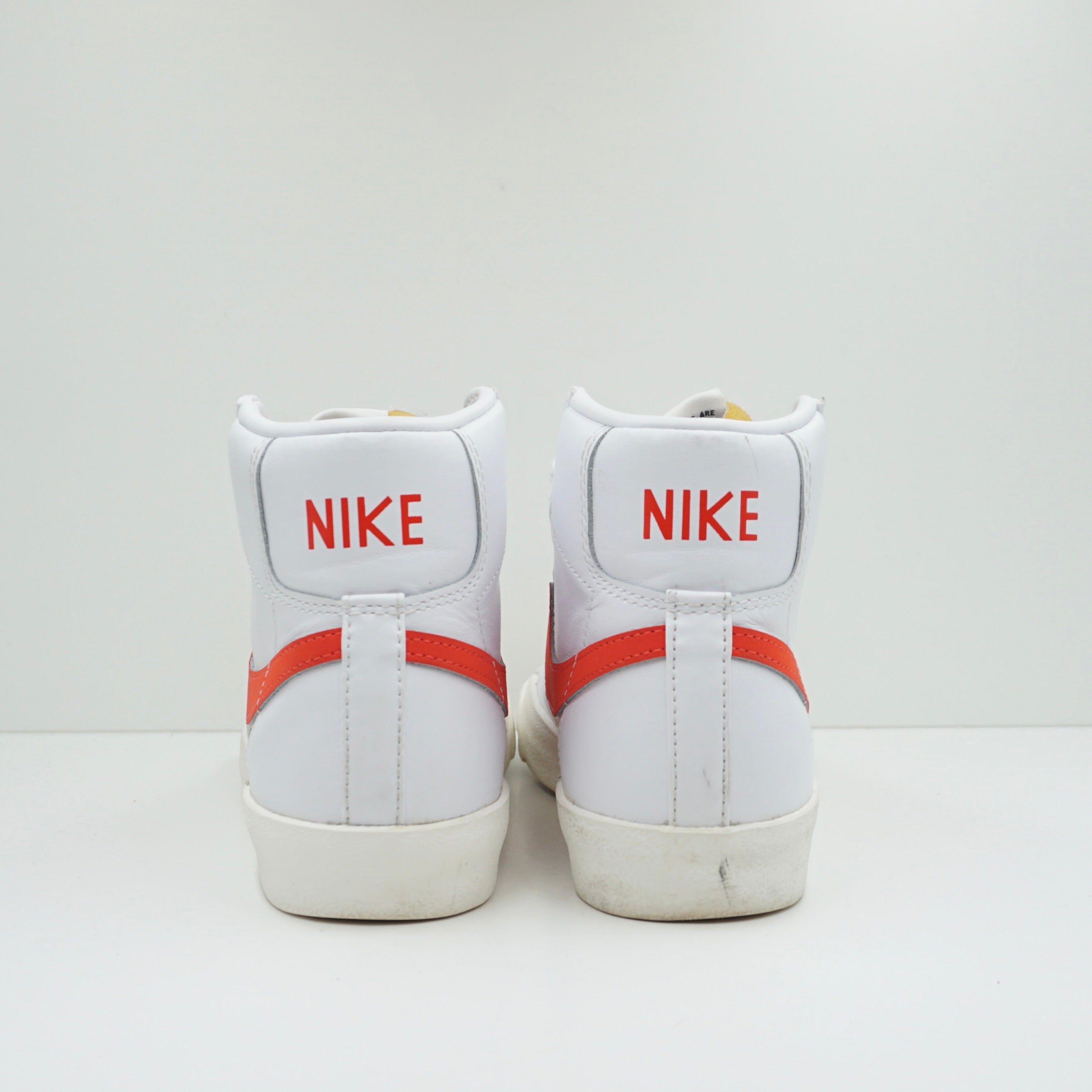 Nike Blazer Mid 77 Vintage White Habanero Red (W)