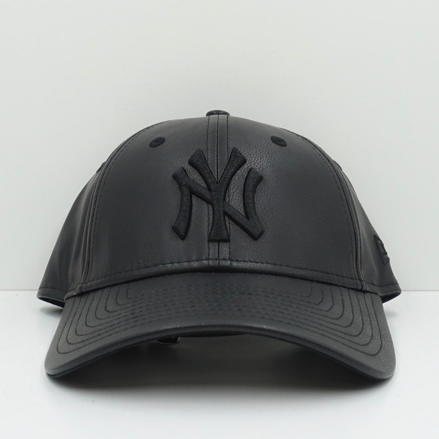 New Era New York Yankees Logo Black Faux Leather Adjustable Cap