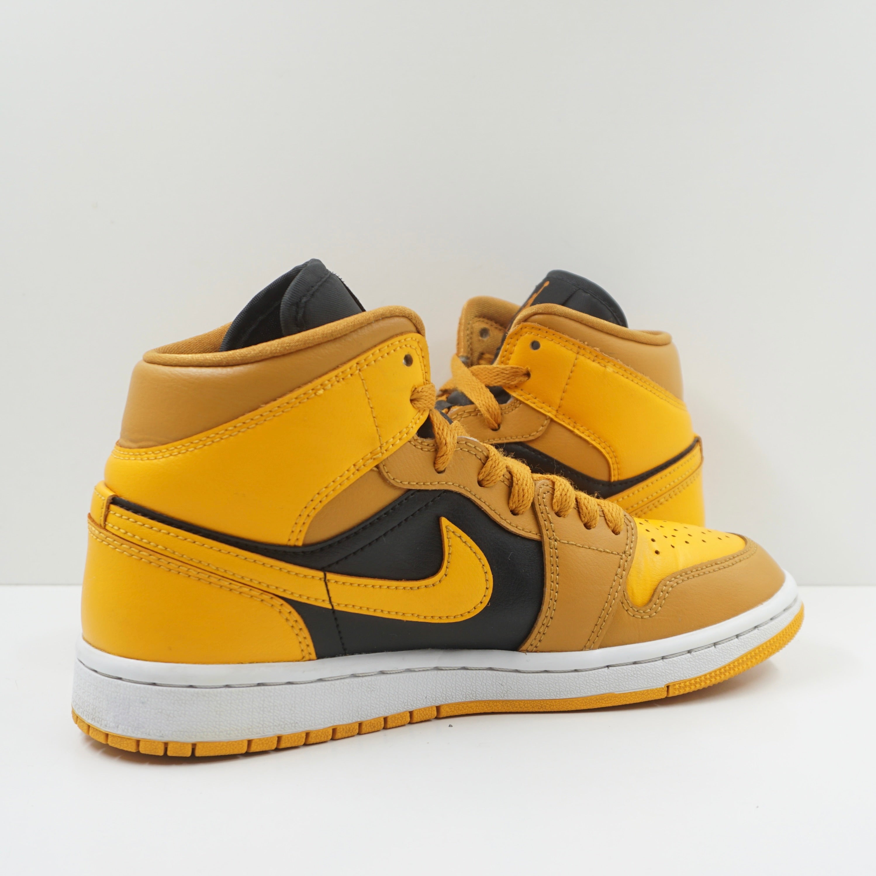 Jordan 1 Mid Chutney Taxi (W)