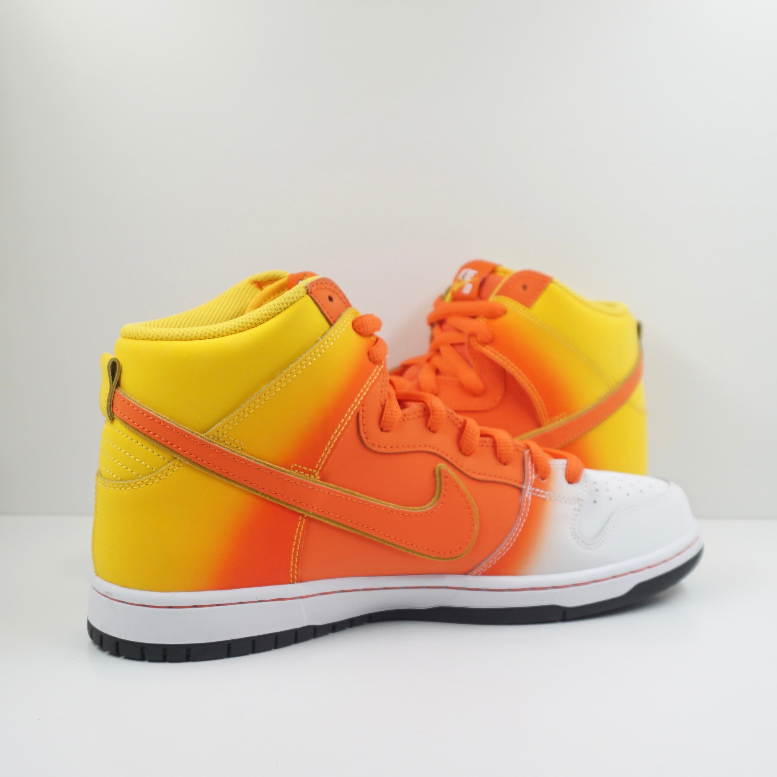 Nike SB Dunk High Sweet Tooth Candy Corn