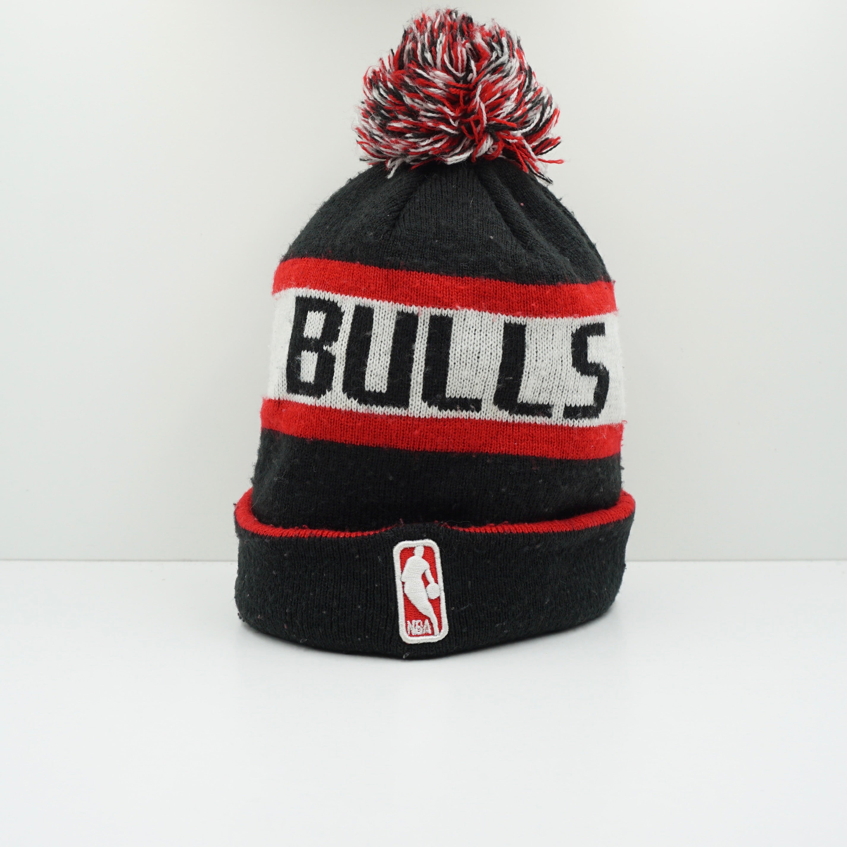 New Era Chicago Bulls Bobble Beanie (Youth)