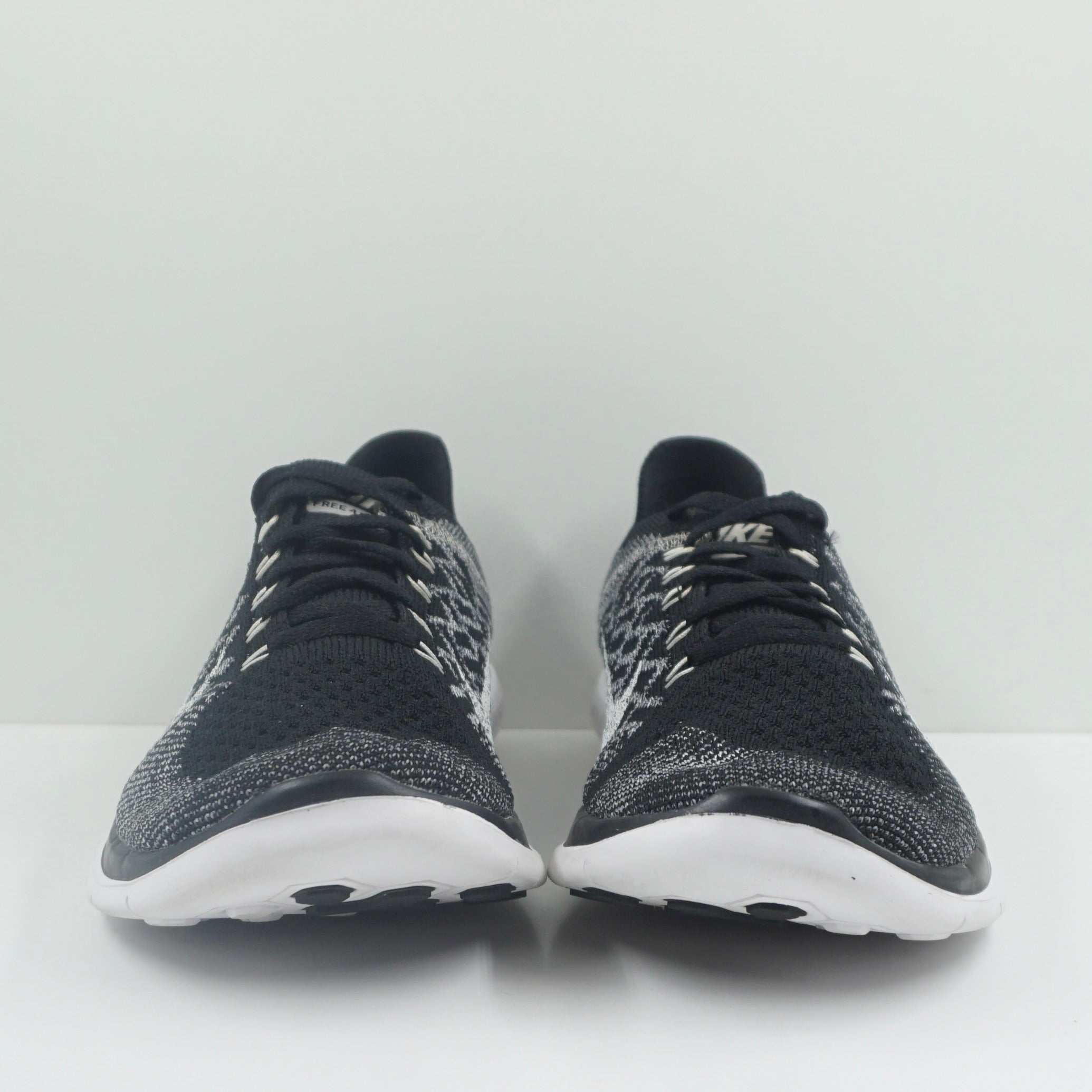 Nike Free 4.0 Flyknit Oreo