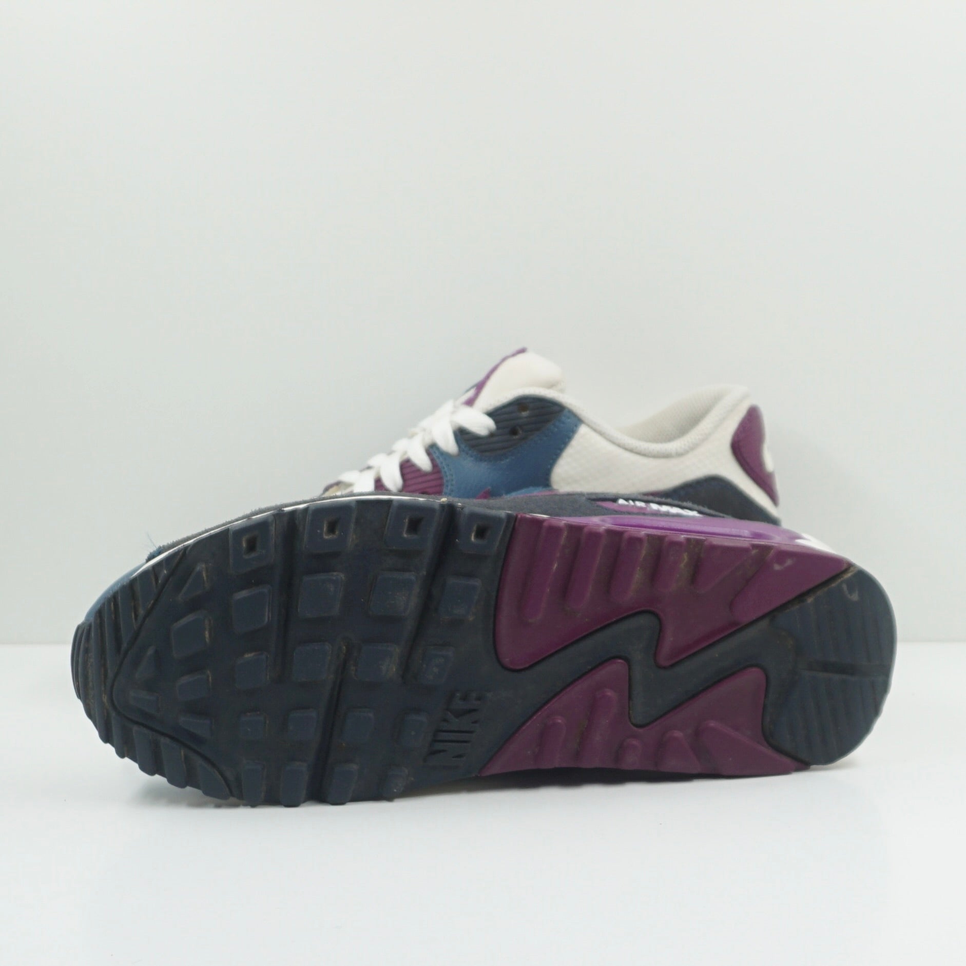 Nike Air Max 90 Essential White Bright Grape (W)