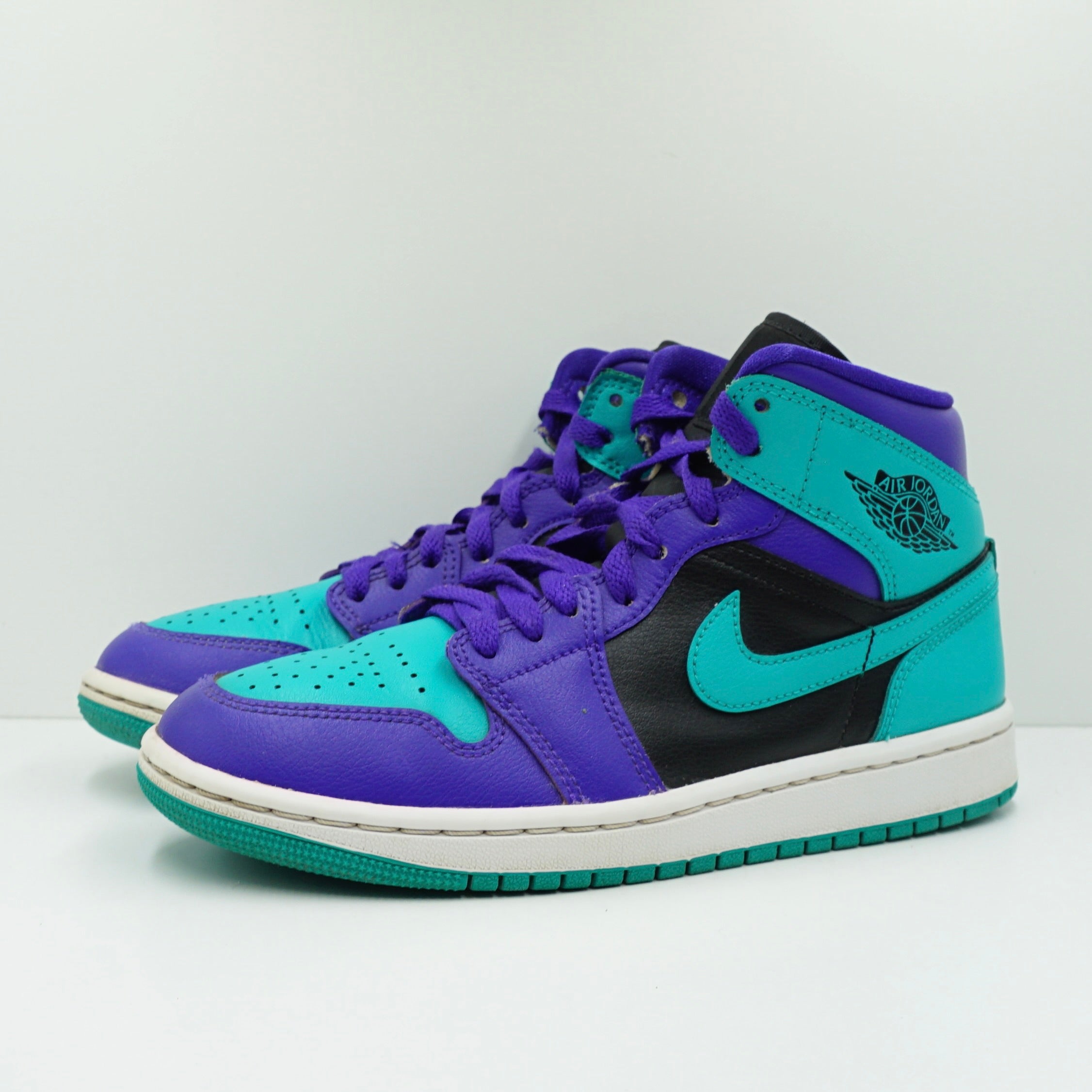 Jordan 1 Mid Black Grape (W)