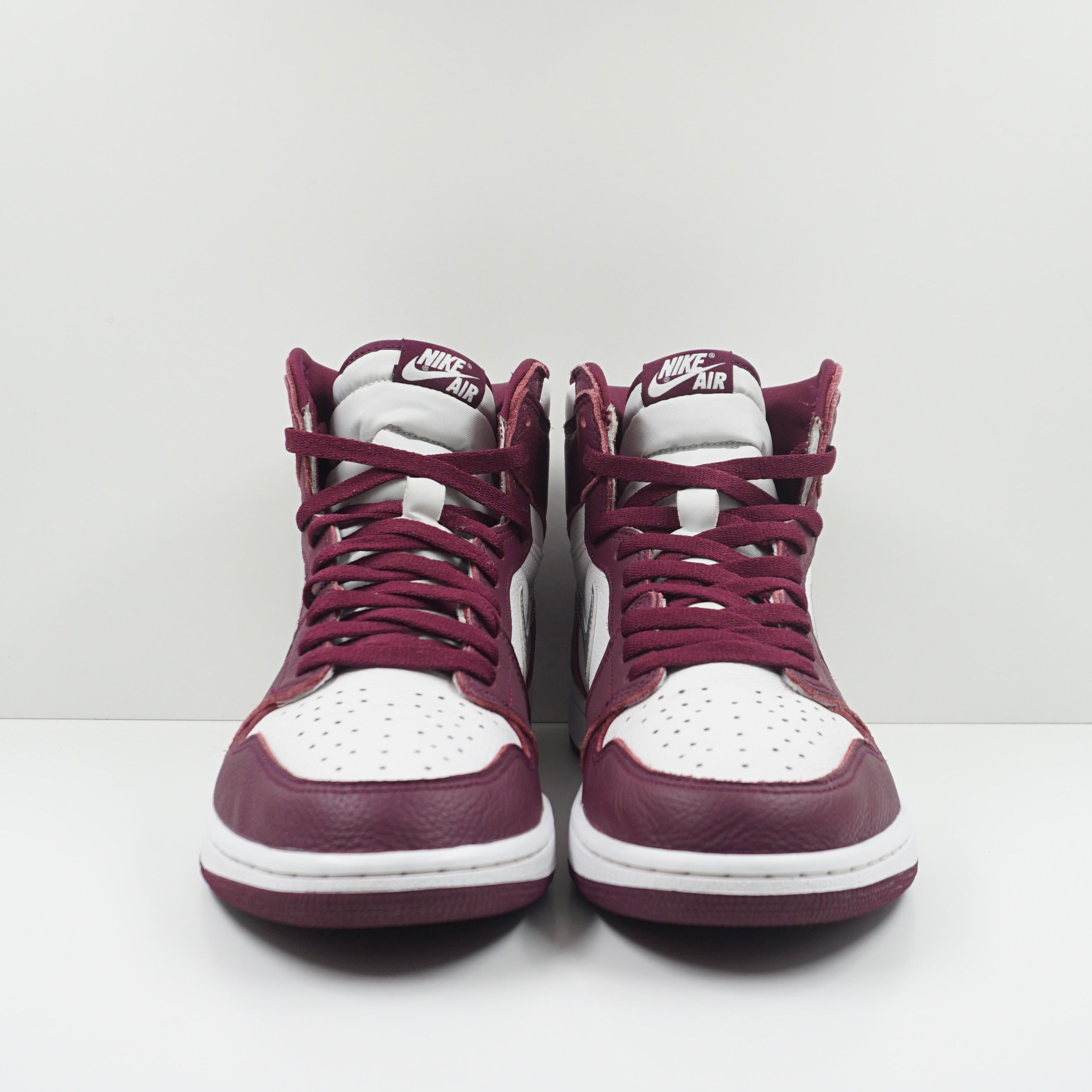 Jordan 1 Retro High OG Bordeaux