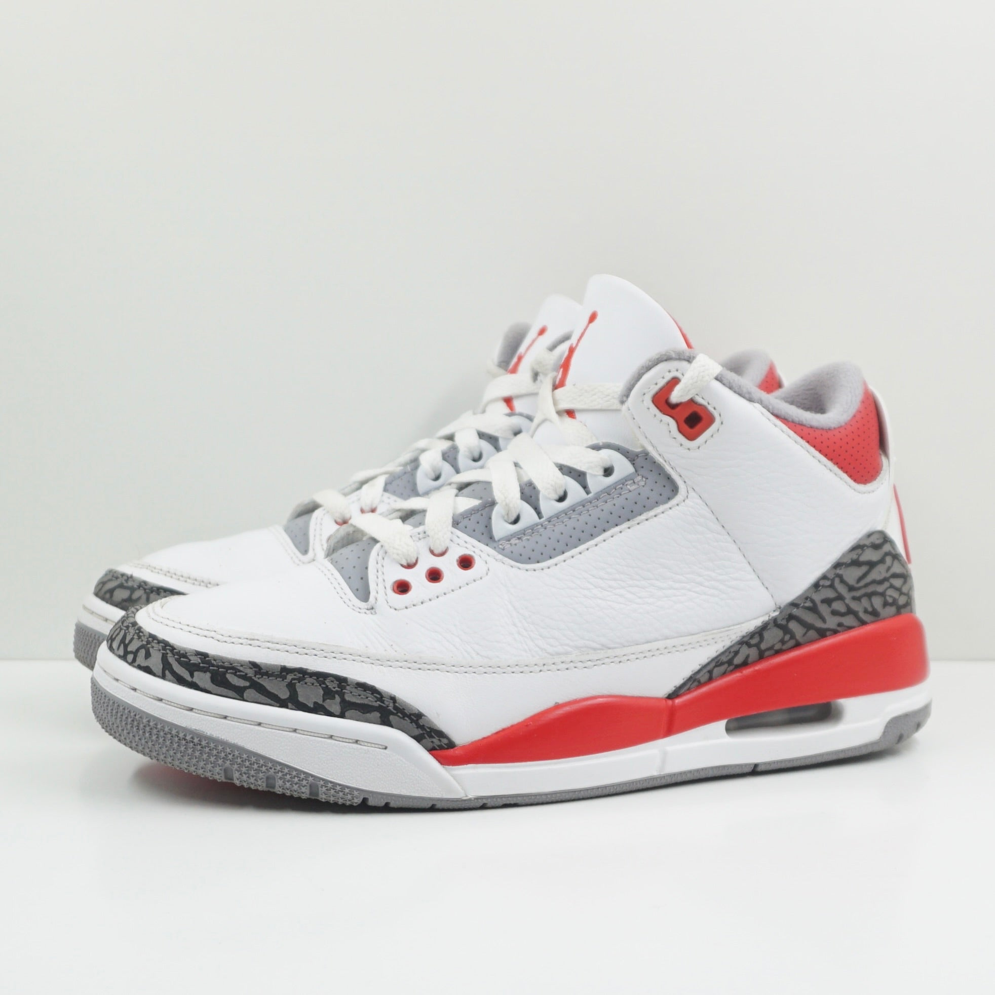 Jordan 3 Retro Fire Red (2022)