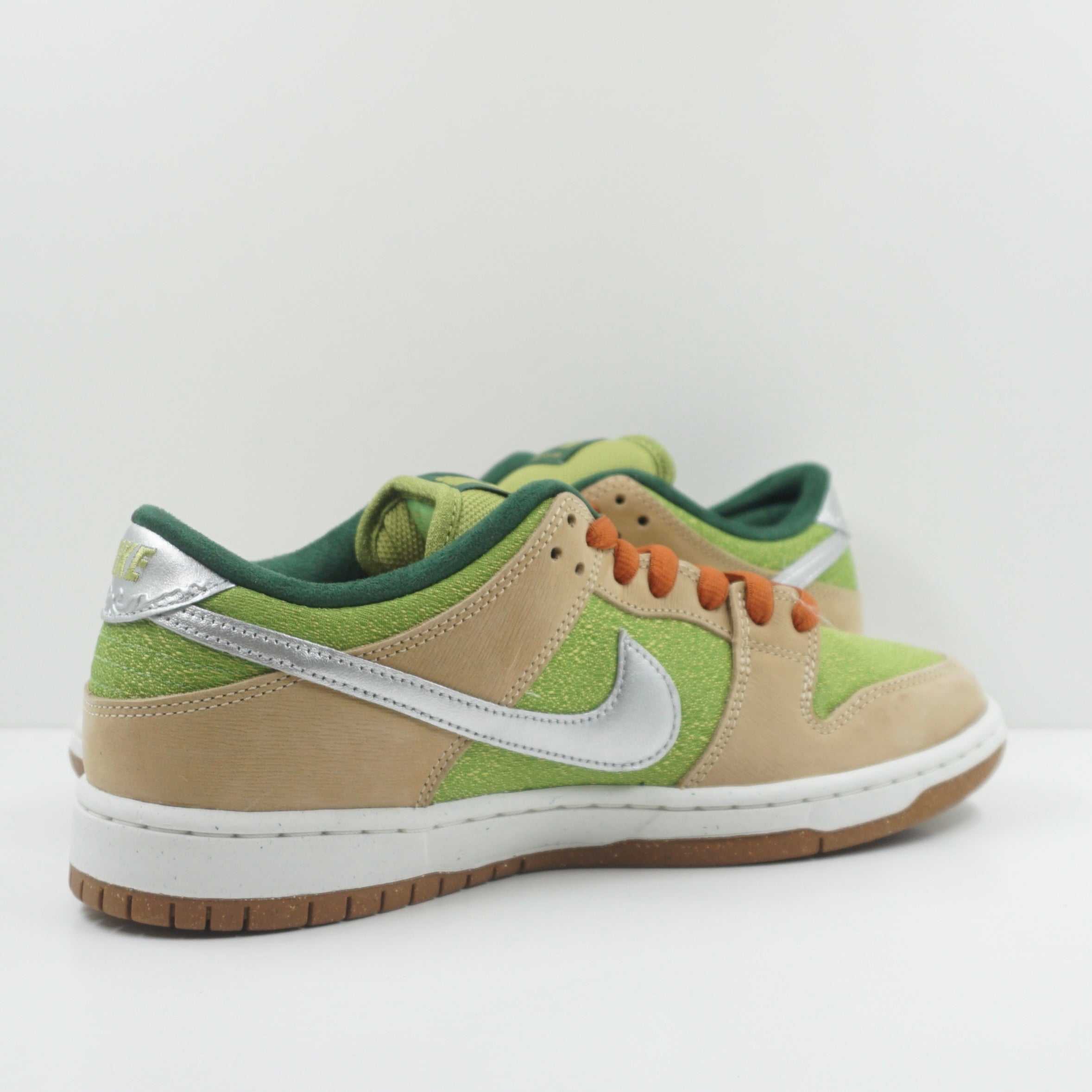 Nike SB Dunk Low Escargot