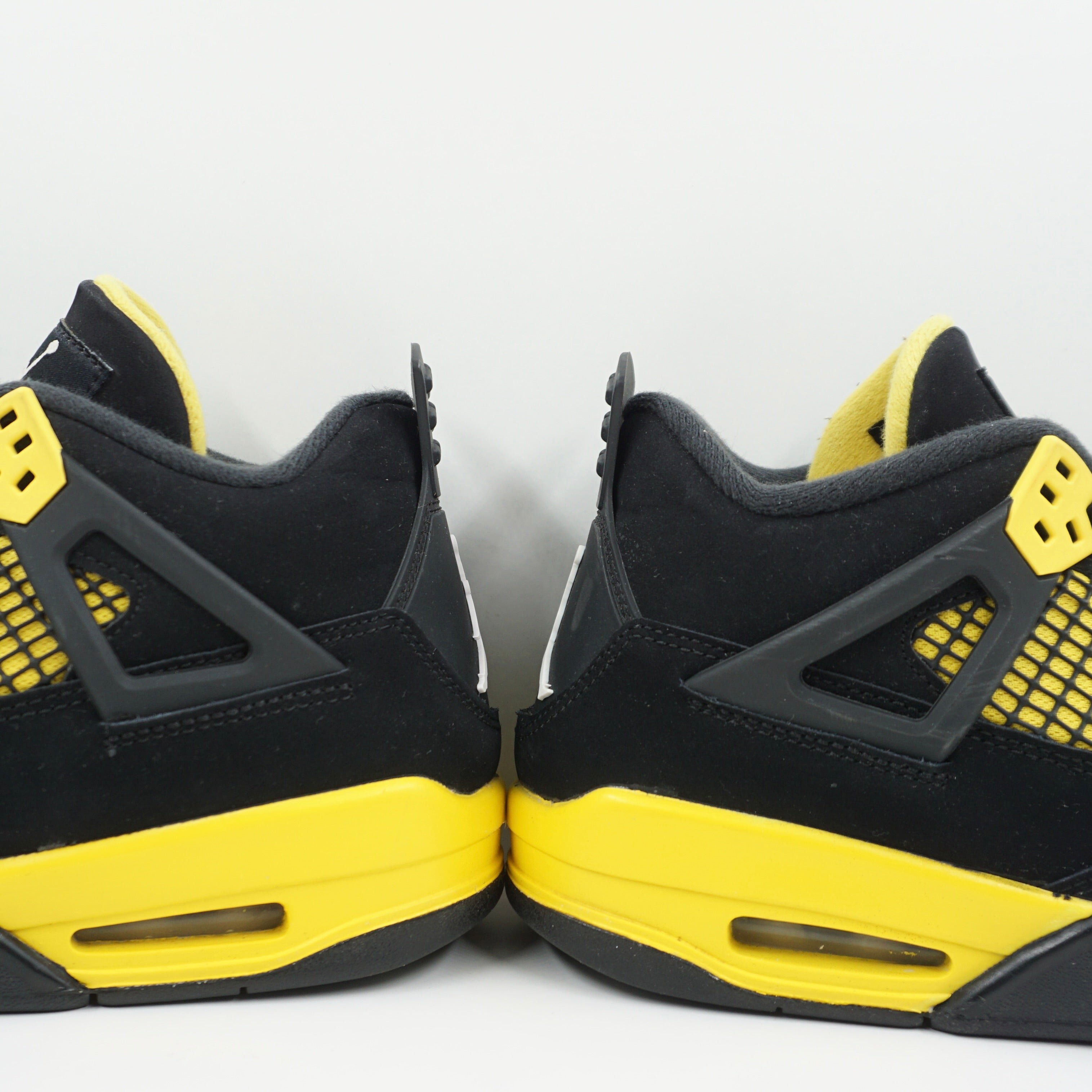 Jordan 4 Retro Thunder (2023) (GS)