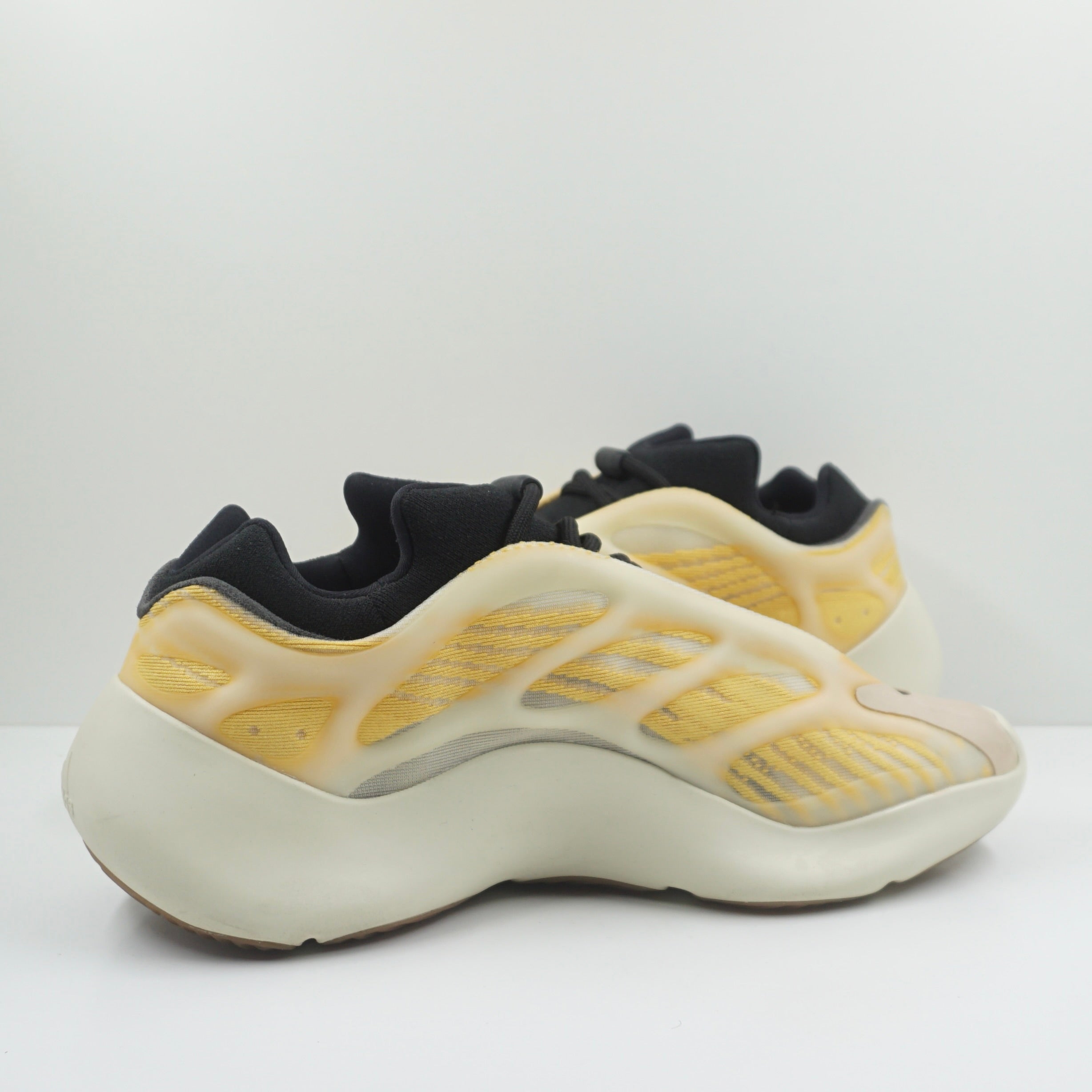 Adidas Yeezy 700 V3 Mono Safflower