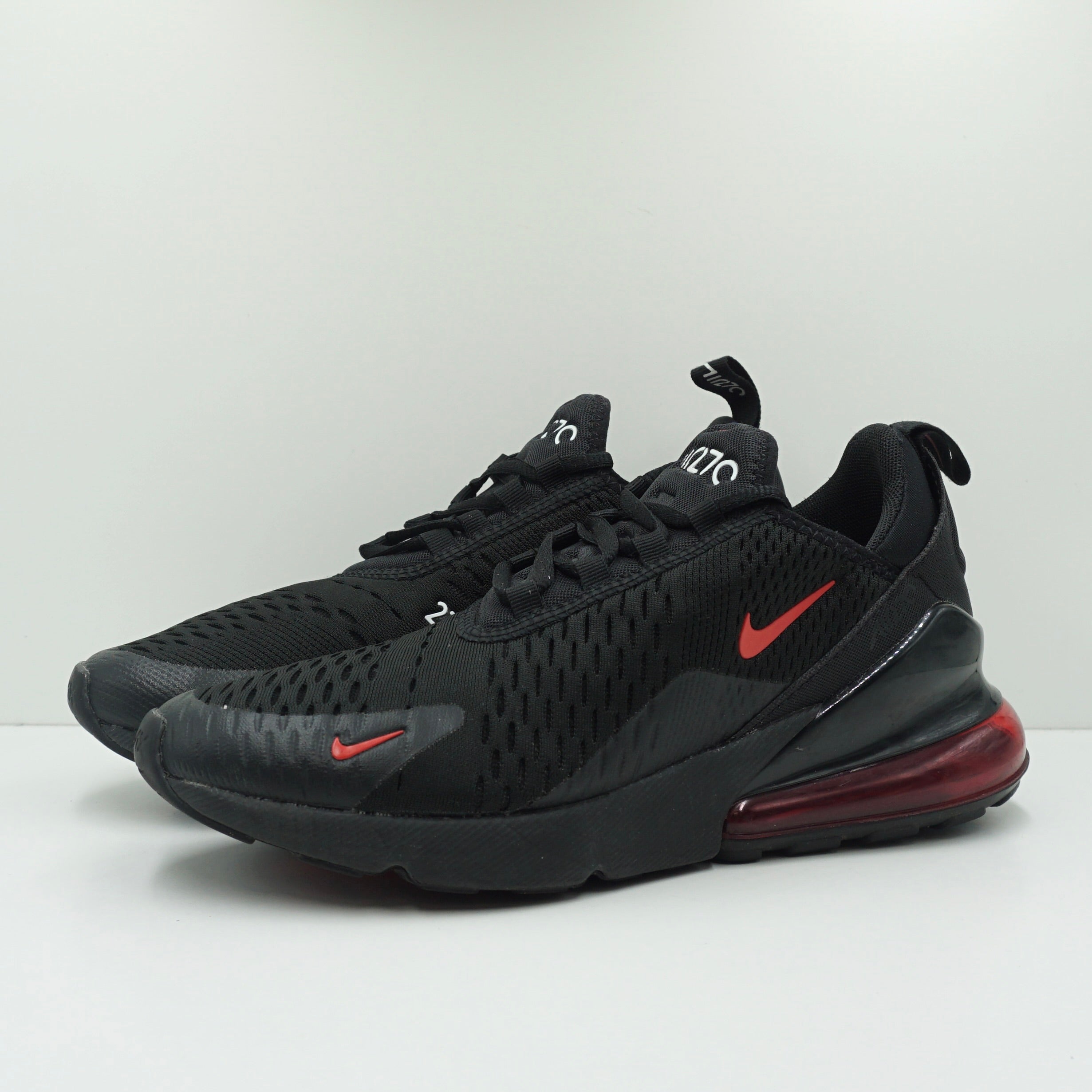 nike airmax 270 bred