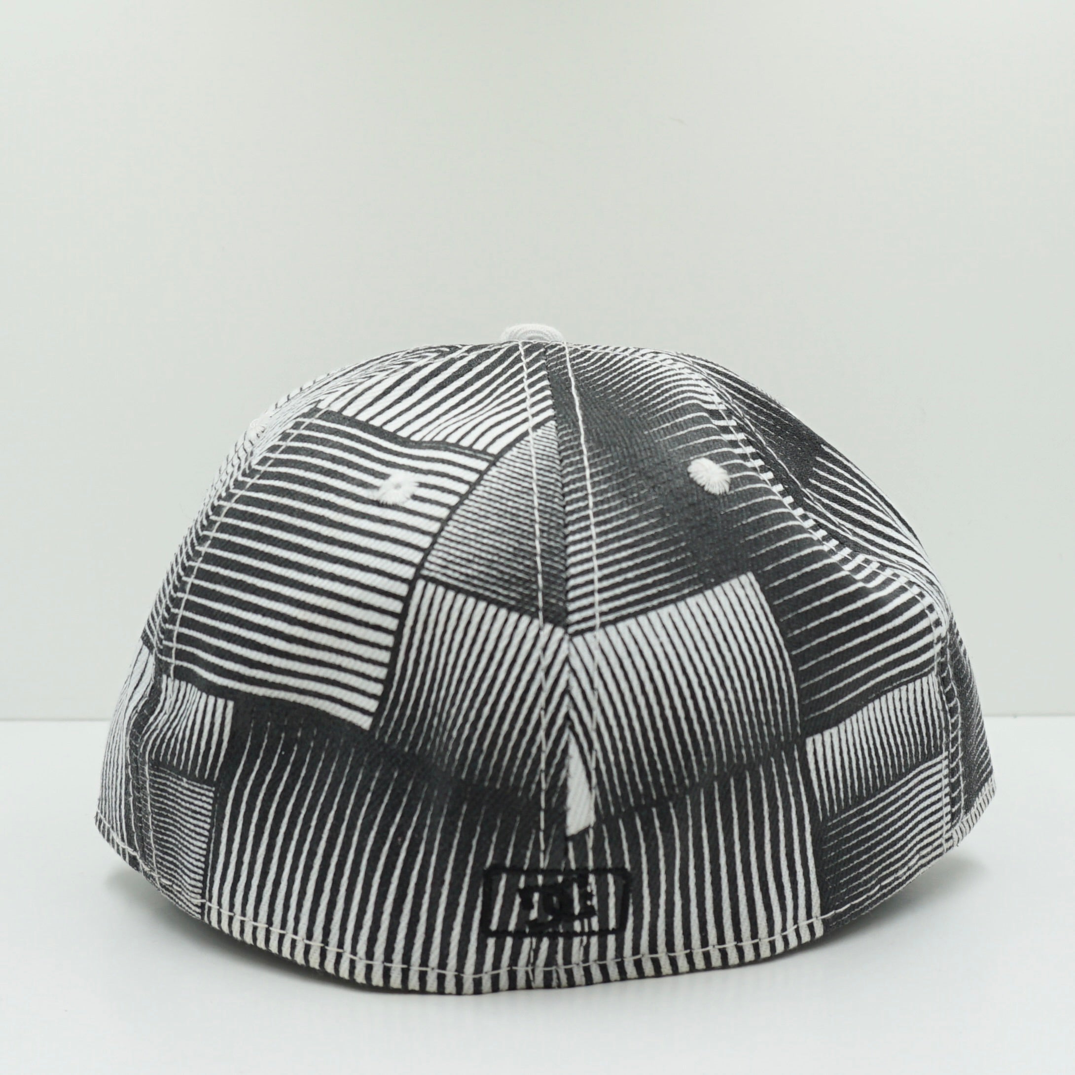 DC Shoes Black White Fitted Cap