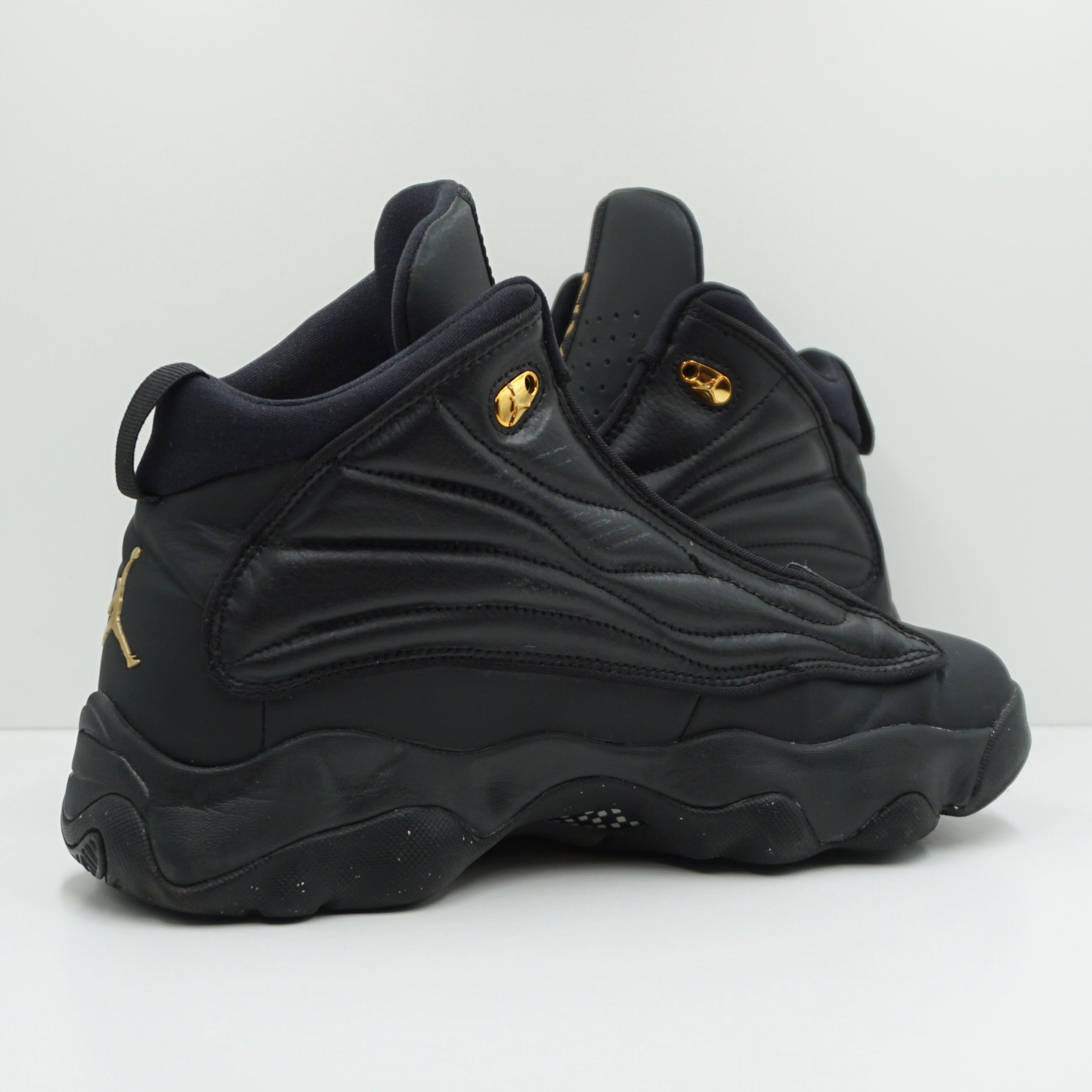 Jordan Pro Strong Black Metallic Gold (GS)