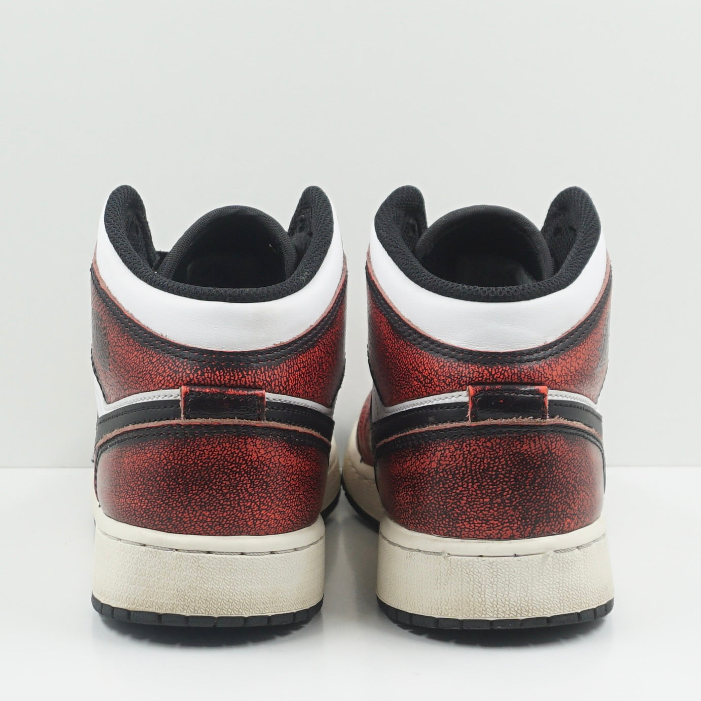 Jordan 1 Mid Wear-Away Chicago (GS)