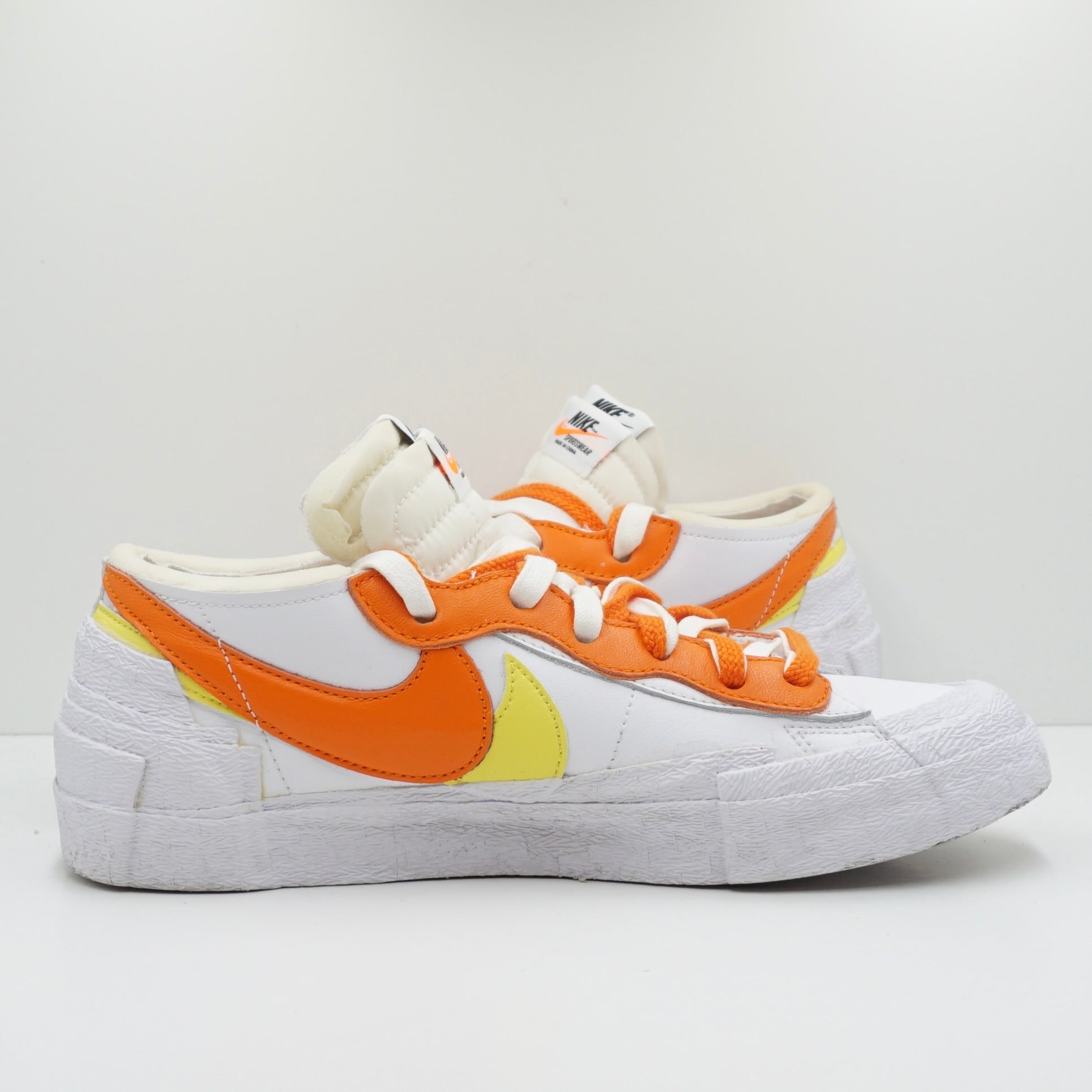 Nike Blazer Low Sacai White Magma Orange