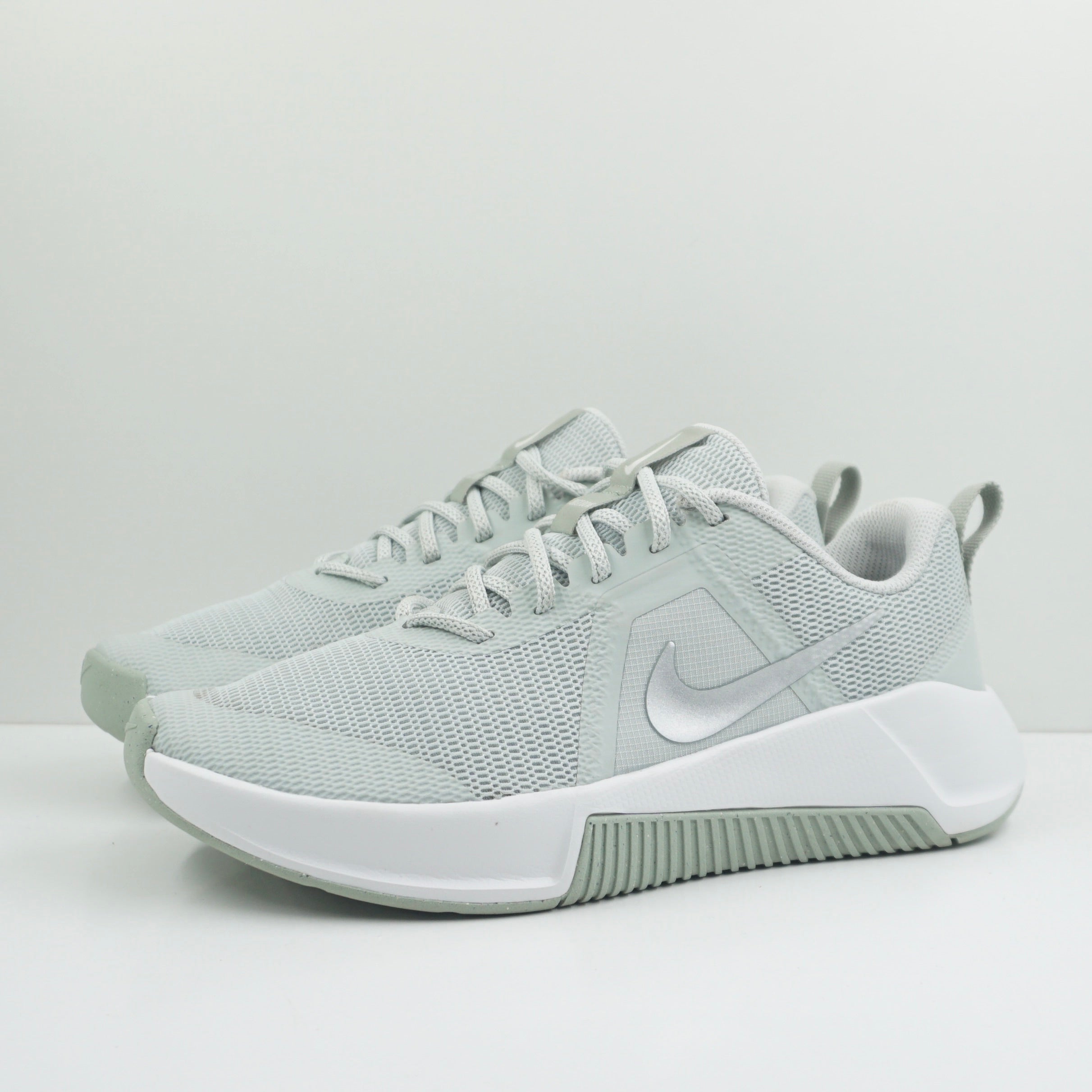 Nike MC Trainer 3 Light Silver Summit White Jade Horizon Metallic Platinum (W)