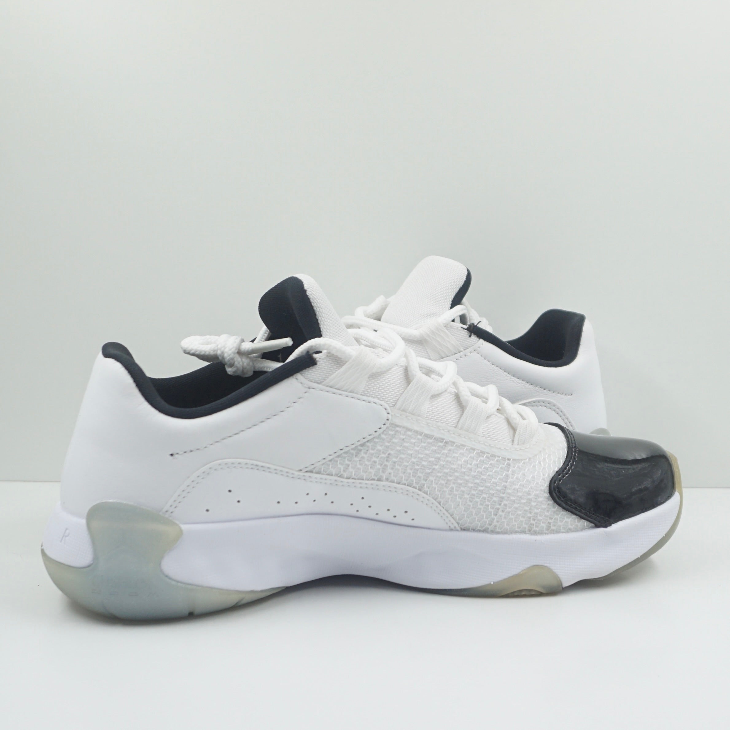 Jordan 11 CMFT Low Concord