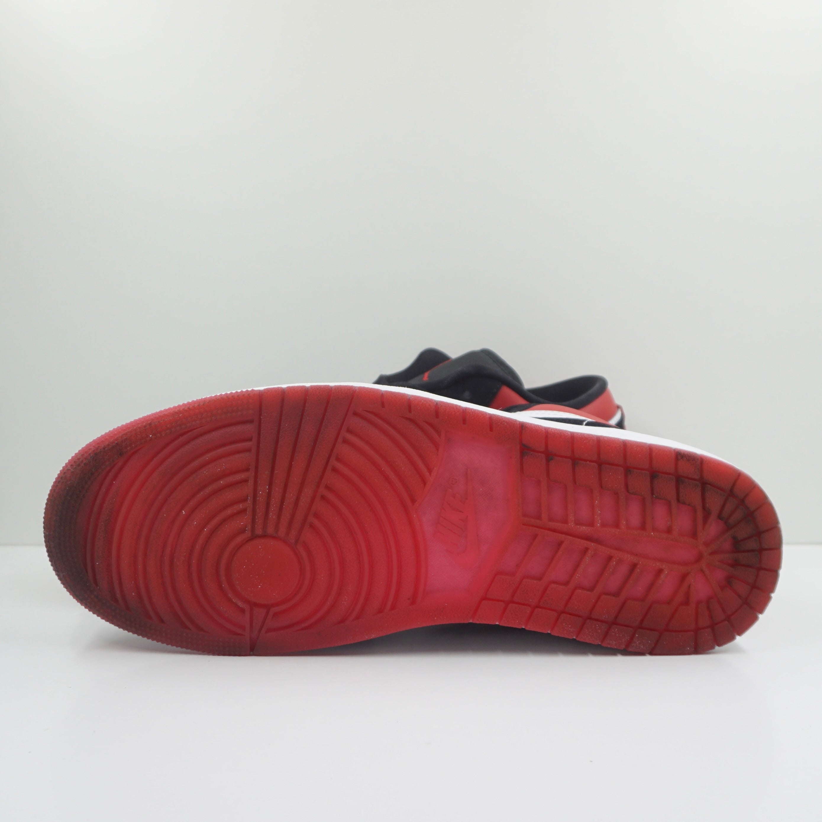 Jordan 1 Low SE Black Toe (2025)