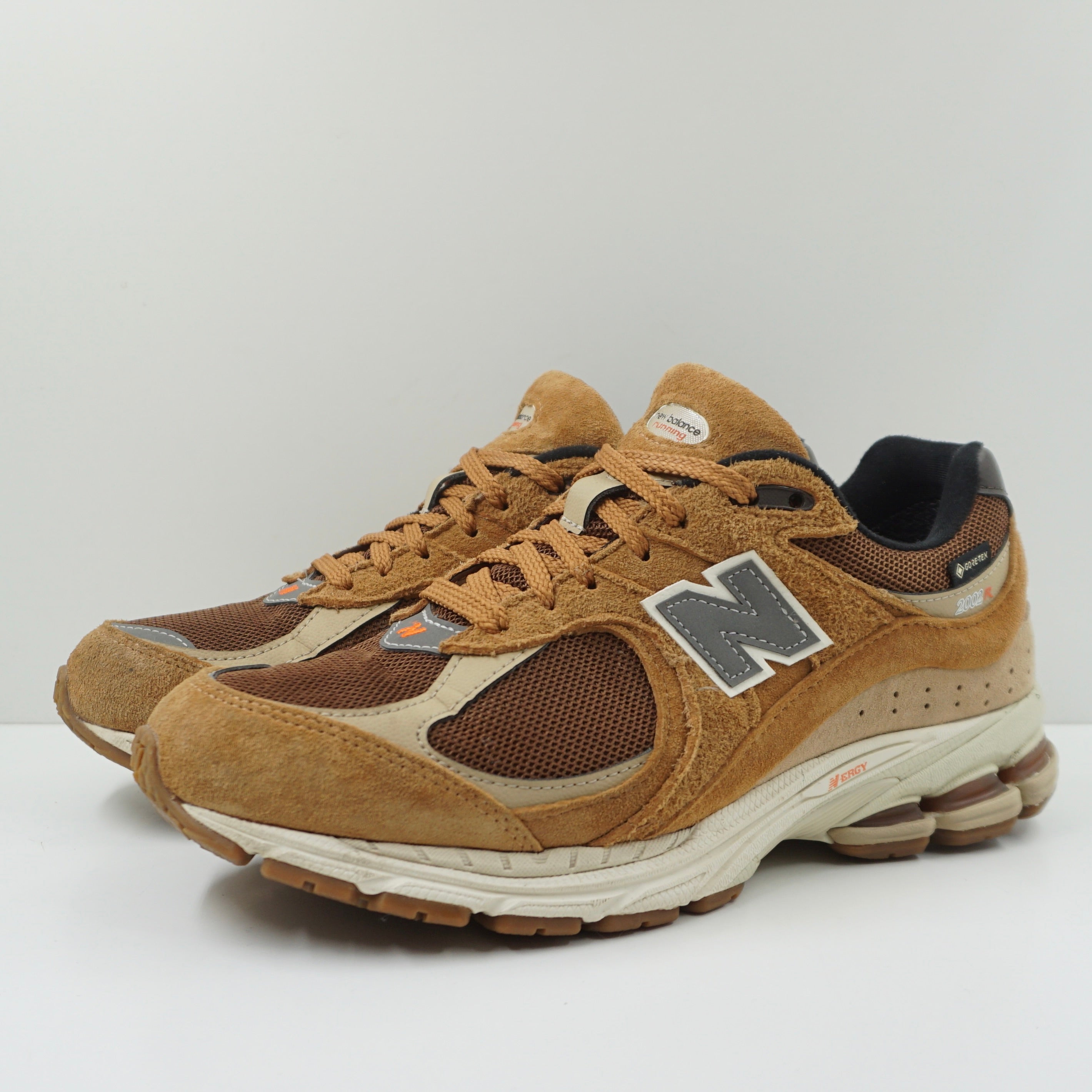 New Balance 2002R Gore-Tex Tobacco
