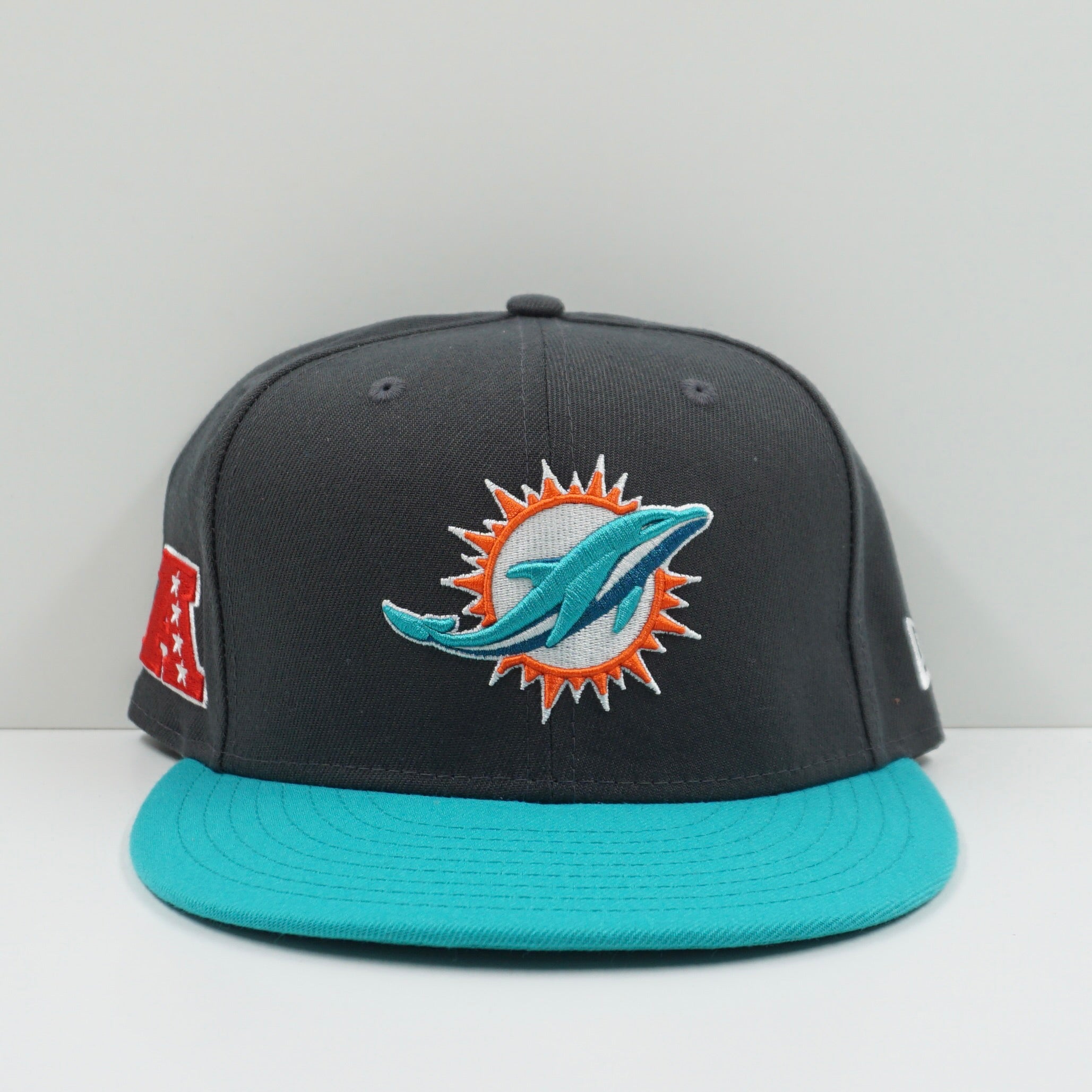 New Era Miami Dolphin Grey Fitted Cap