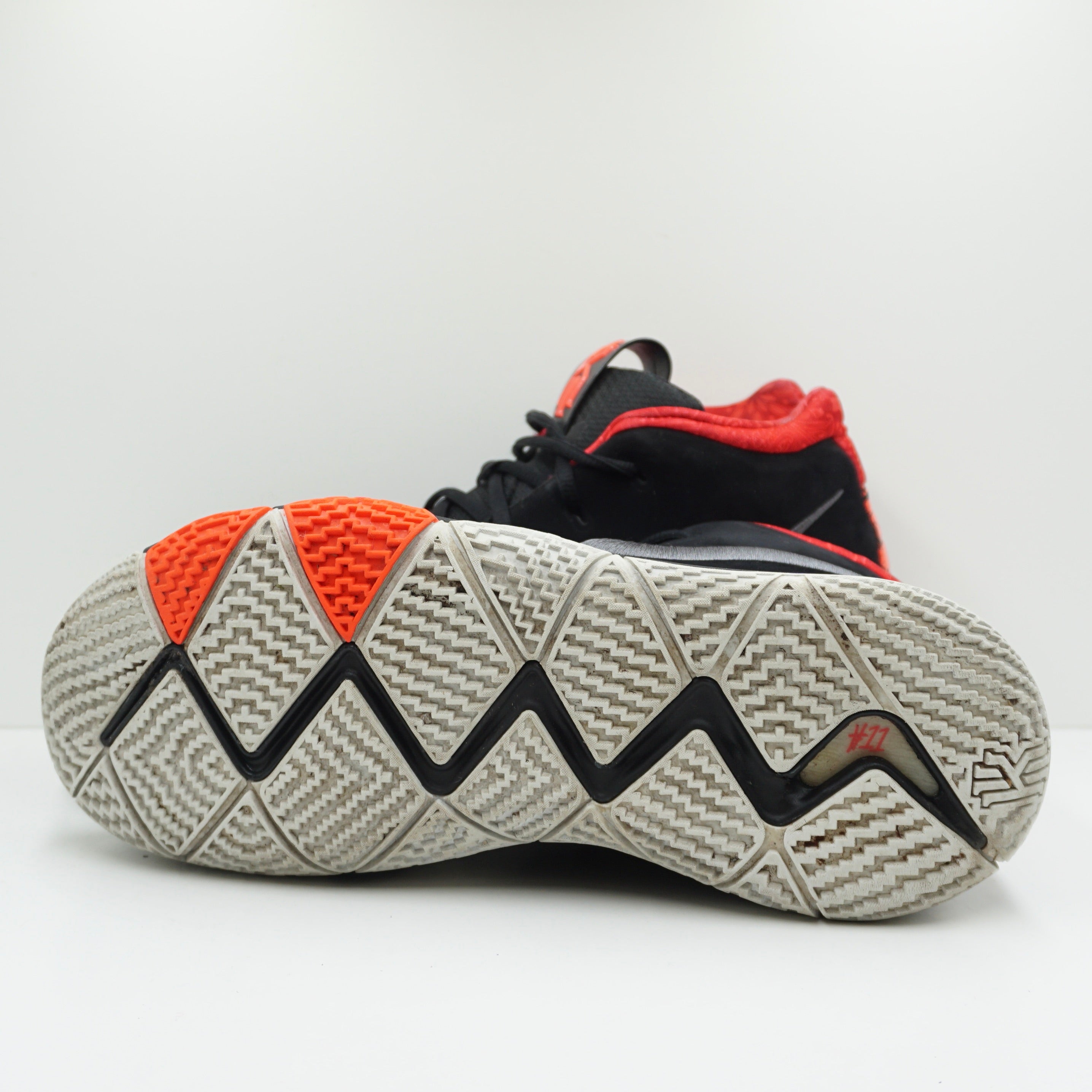 Nike Kyrie 4 Think 16