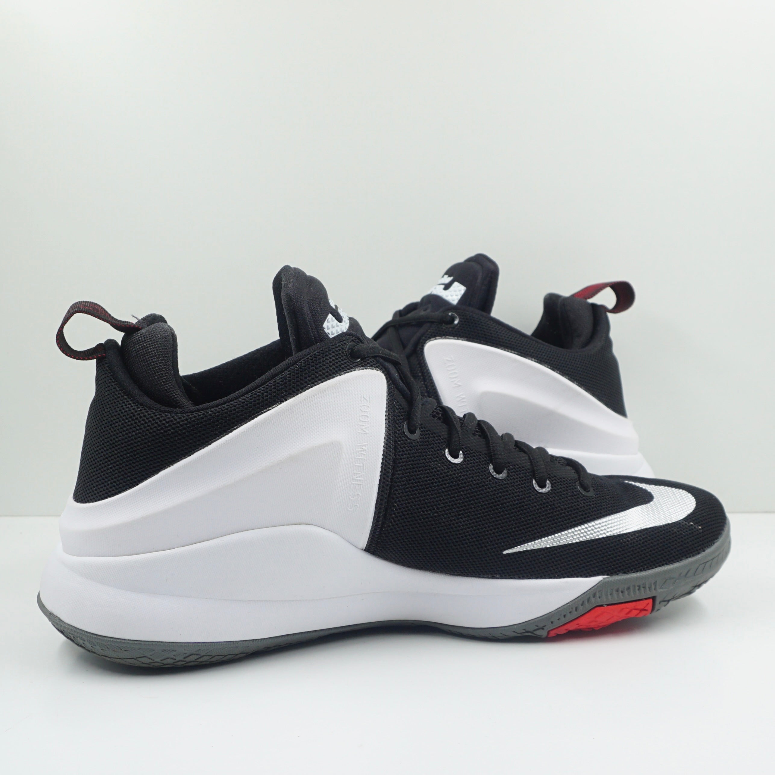 Nike Lebron Zoom Witness