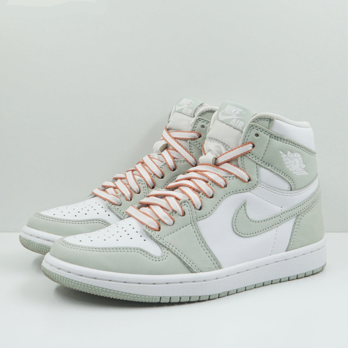 Jordan 1 Retro High OG Seafoam (W)