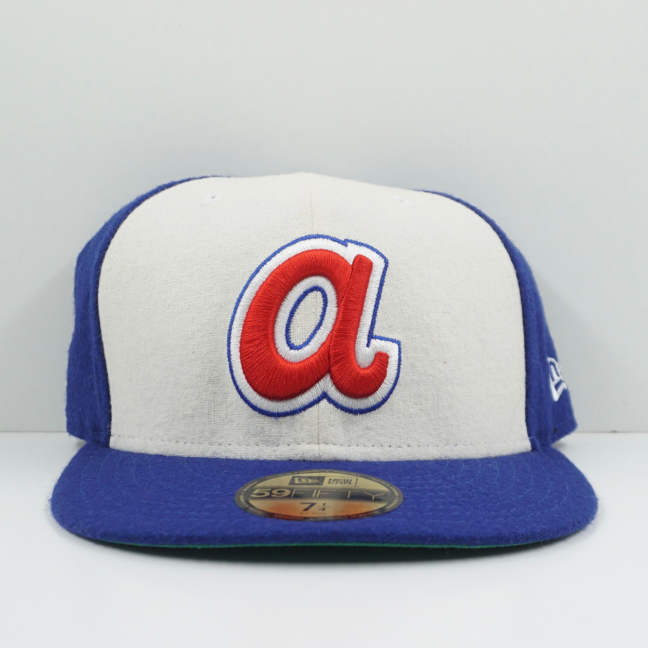 New Era Atlanta Braves Felt Blue White Fitted Cap