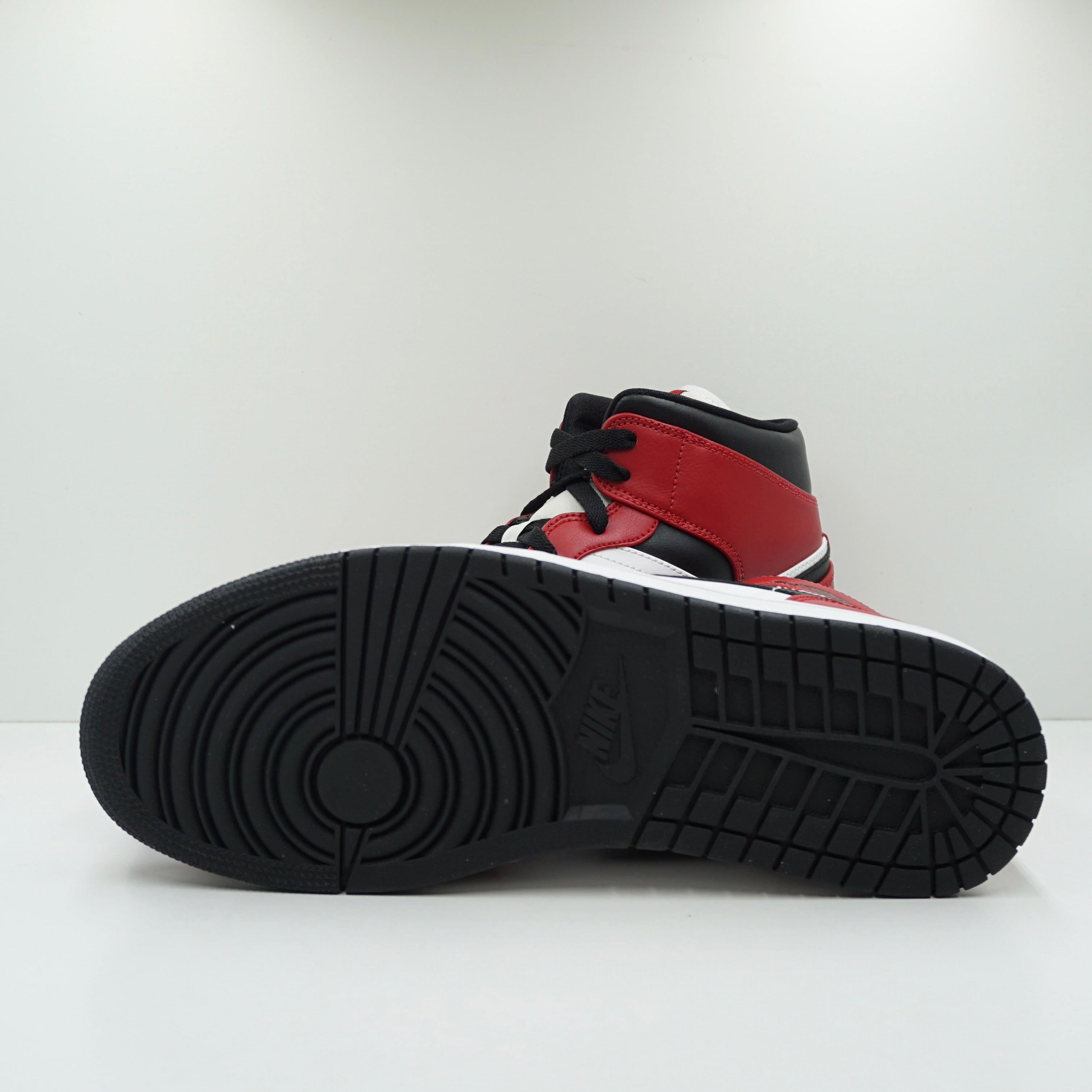 Jordan 1 Mid Chicago Toe