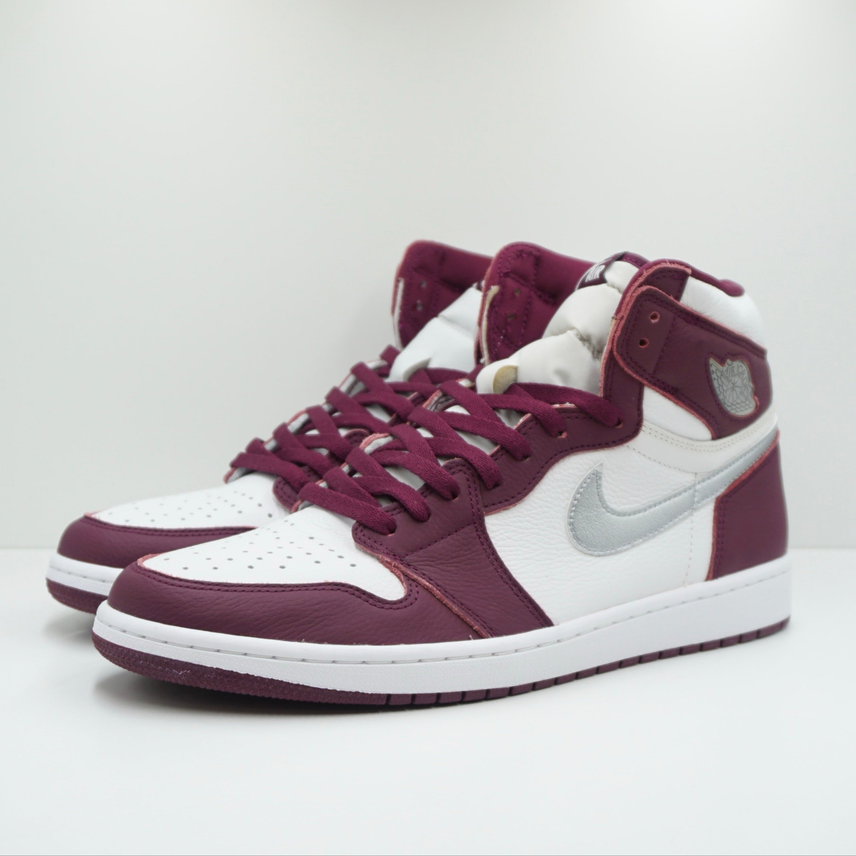 Jordan 1 Retro High OG Bordeaux