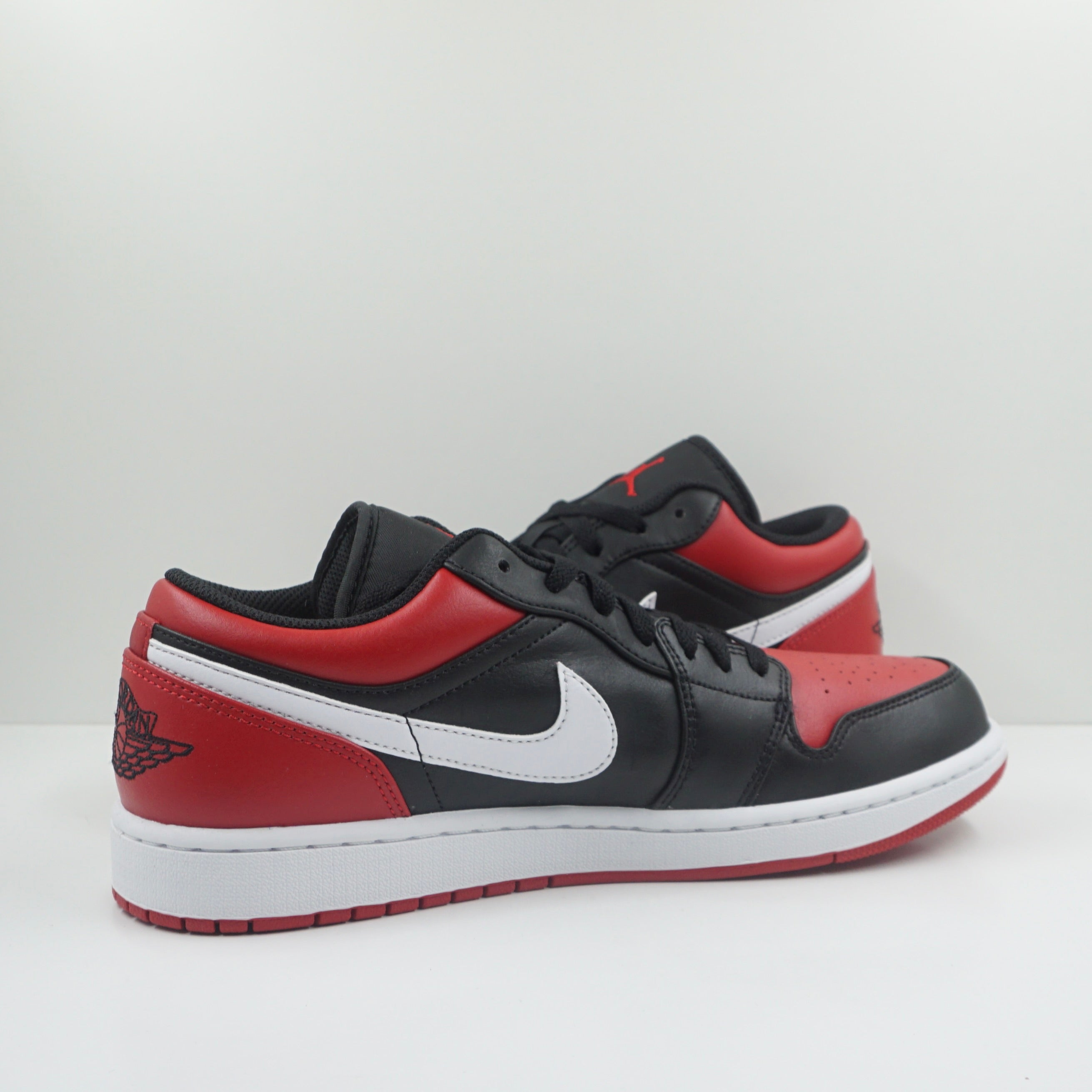 Jordan 1 Low Alternate Bred Toe