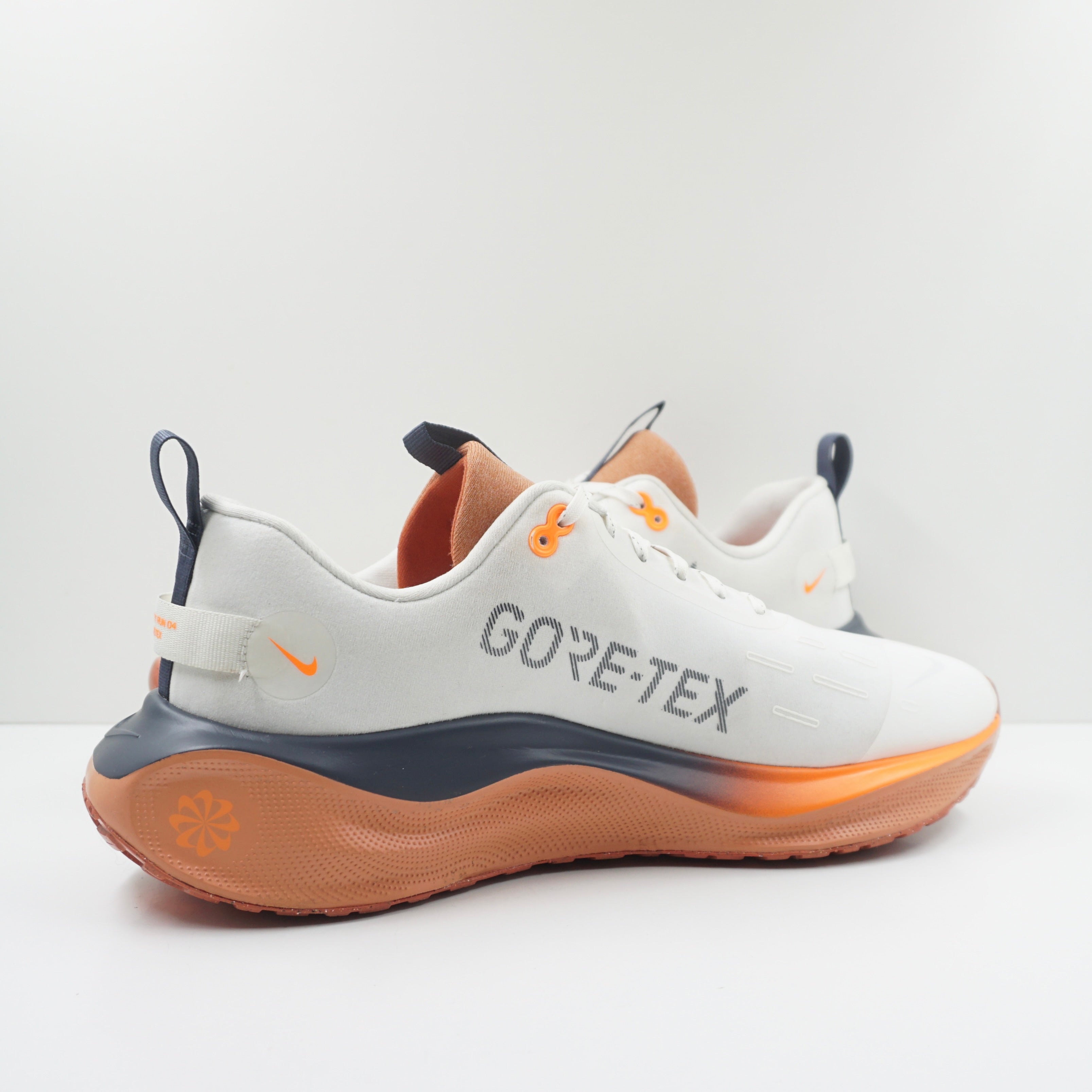 Nike InfinityRN 4 Gore-Tex Sail Total Orange