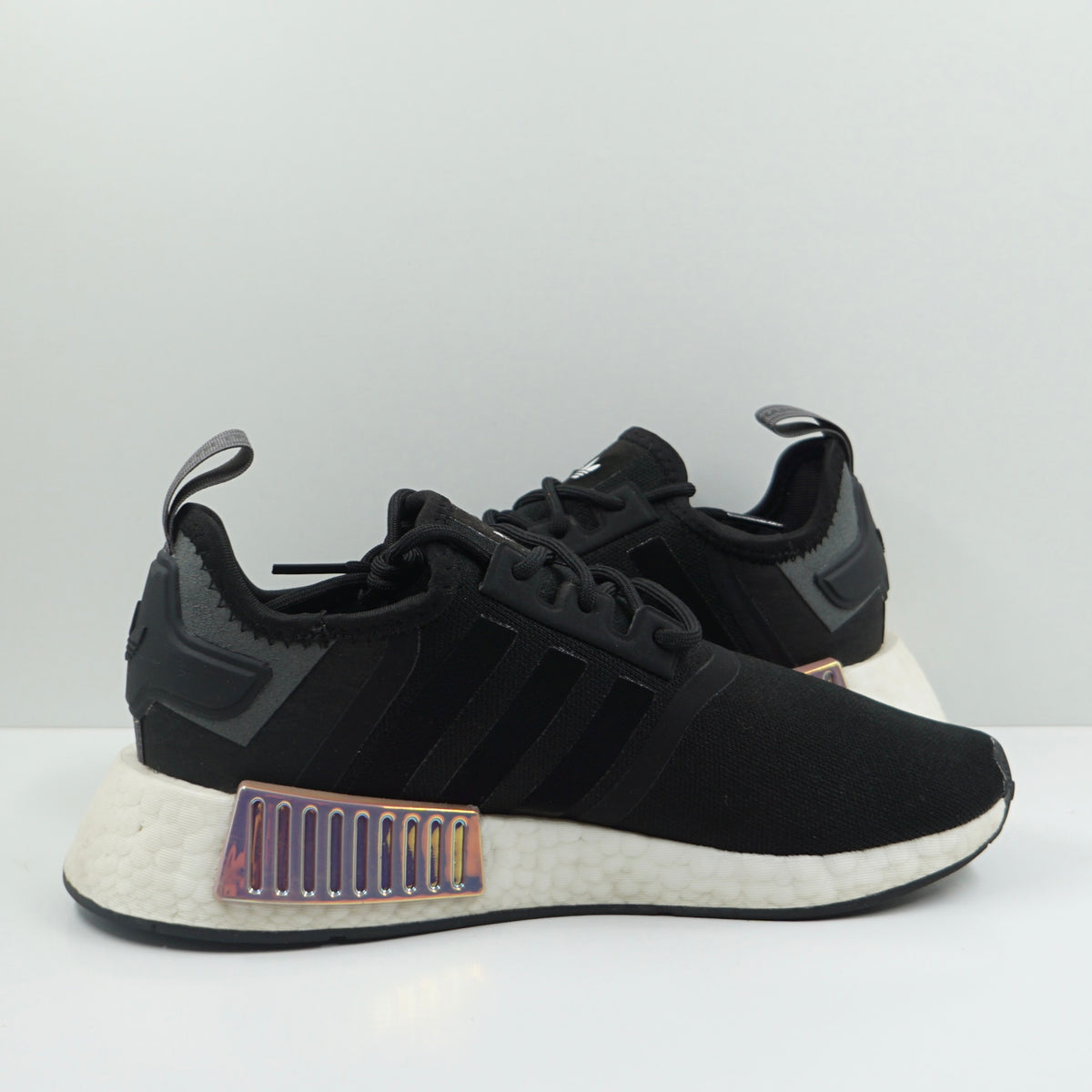 Adidas NMD R1 Parley Magic Mauve (W)