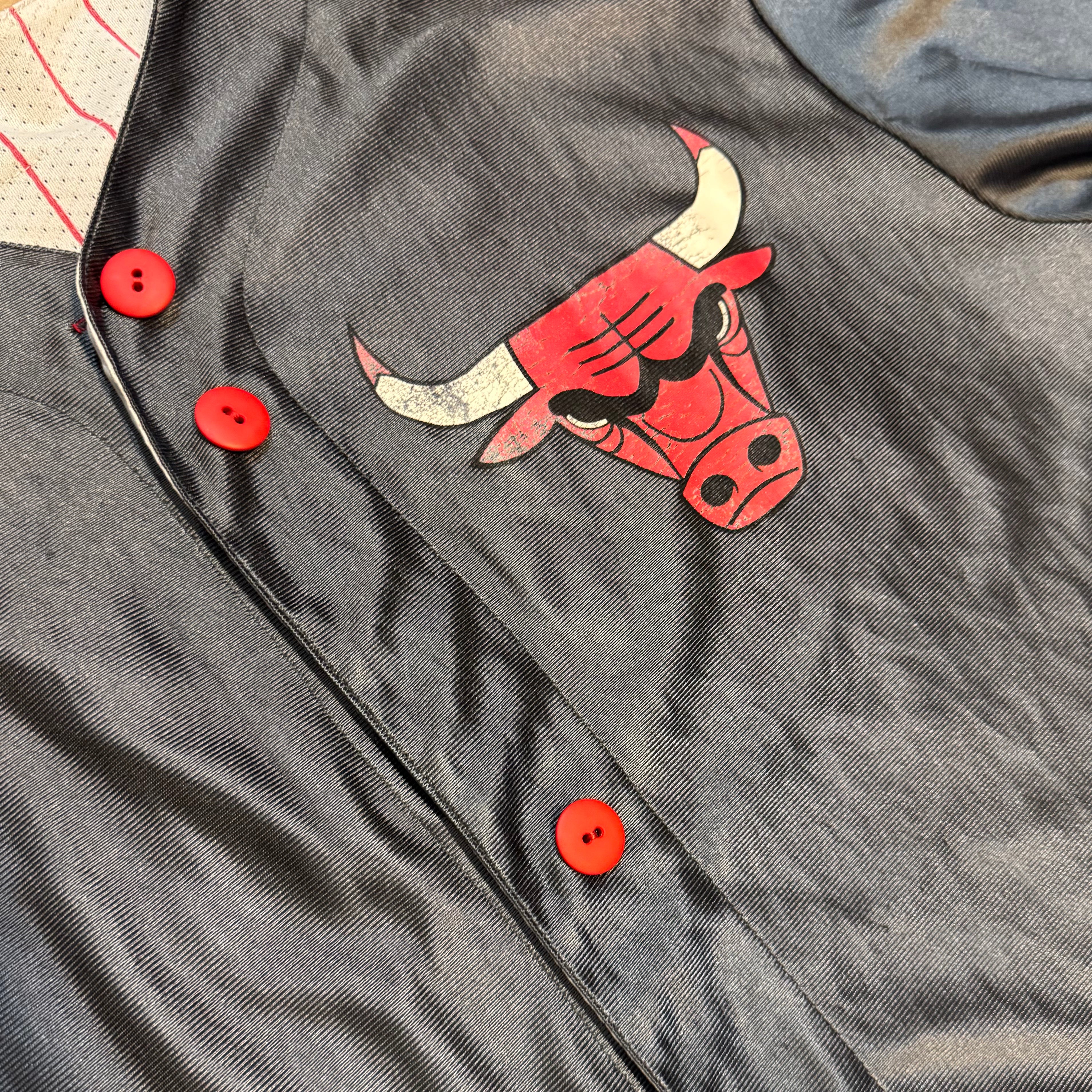 Vintage Majestic Chicago Bulls White Red Reversible Baseball Jersey
