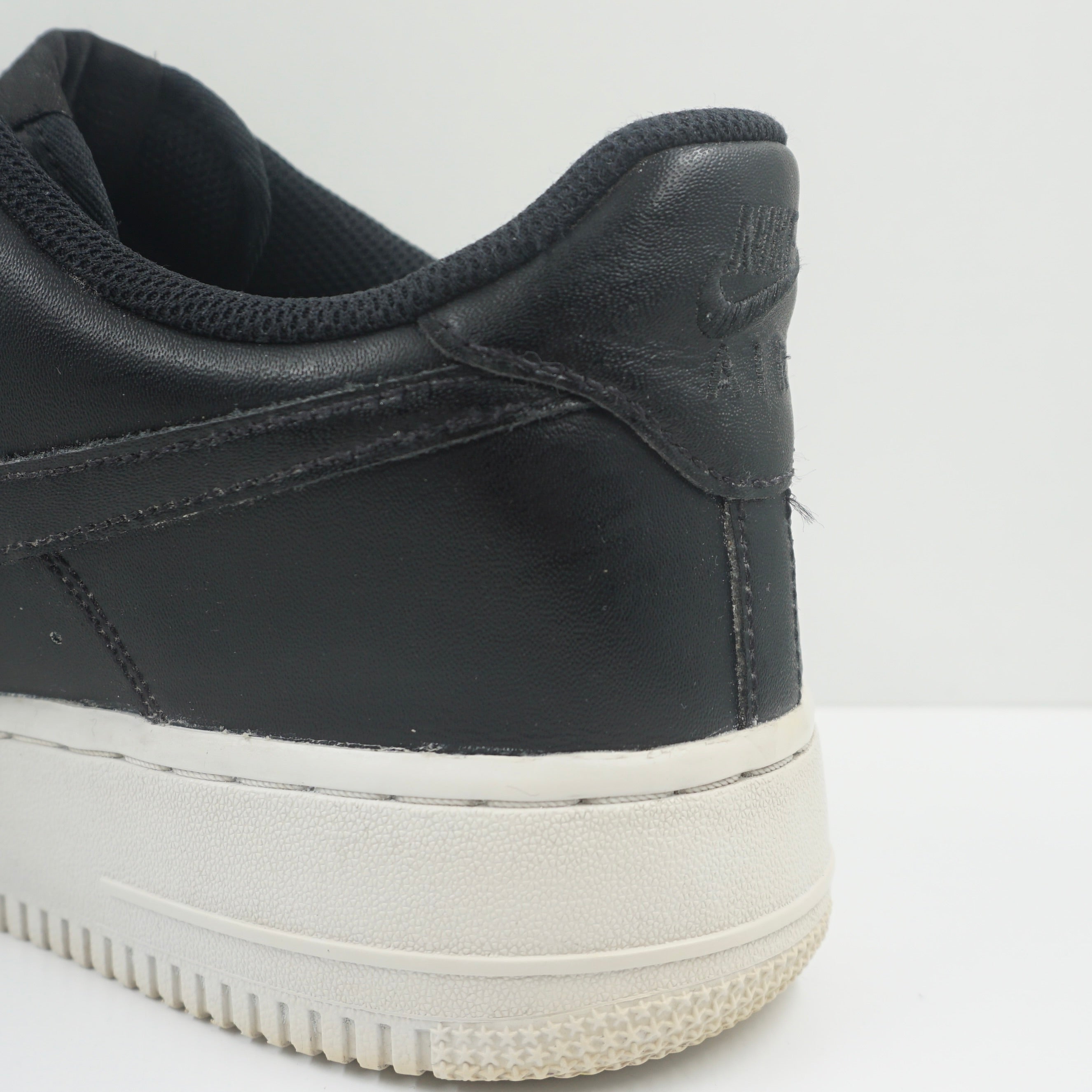 Nike Air Force 1 Low '07 Black White Black