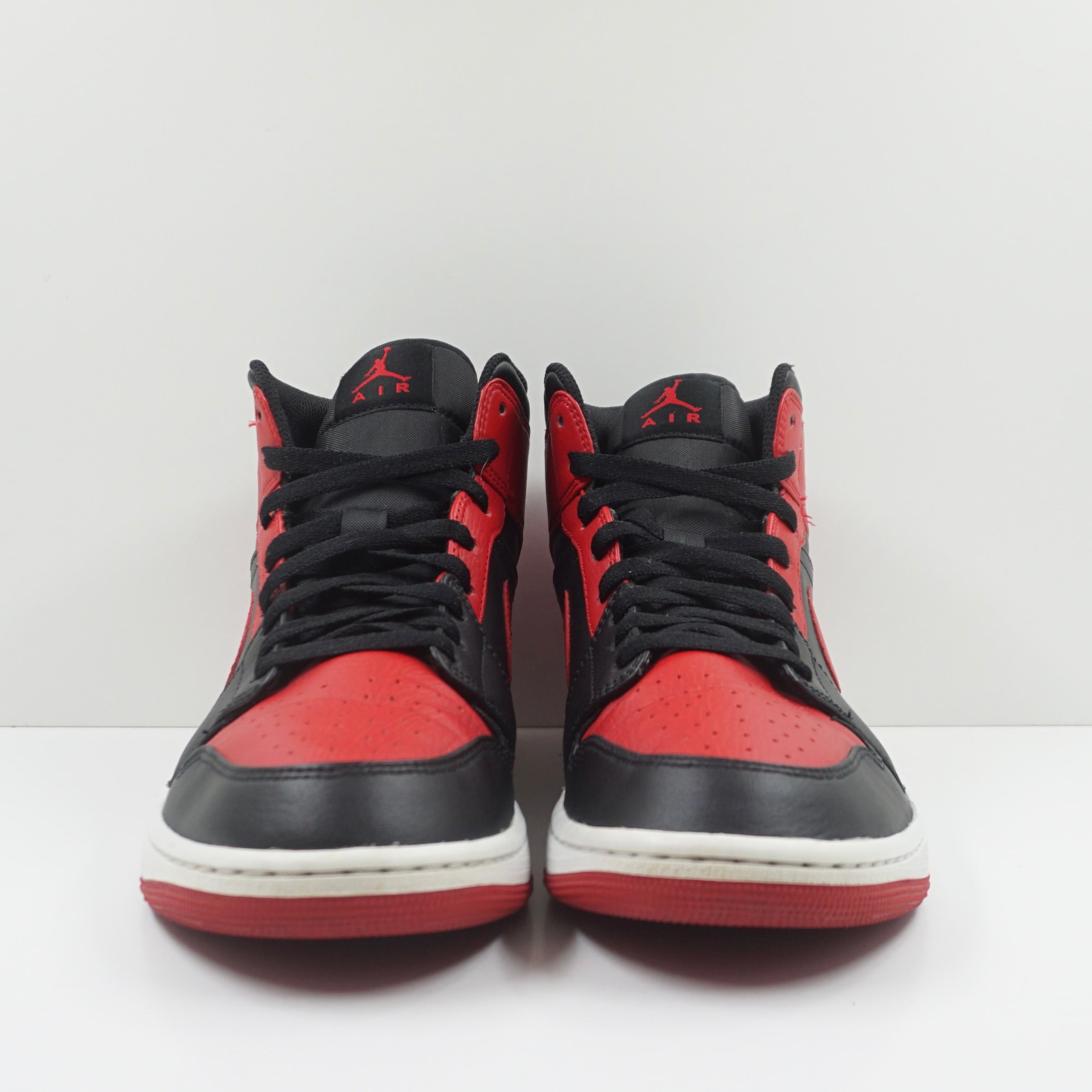 Jordan 1 Mid Bred Banned (2020)