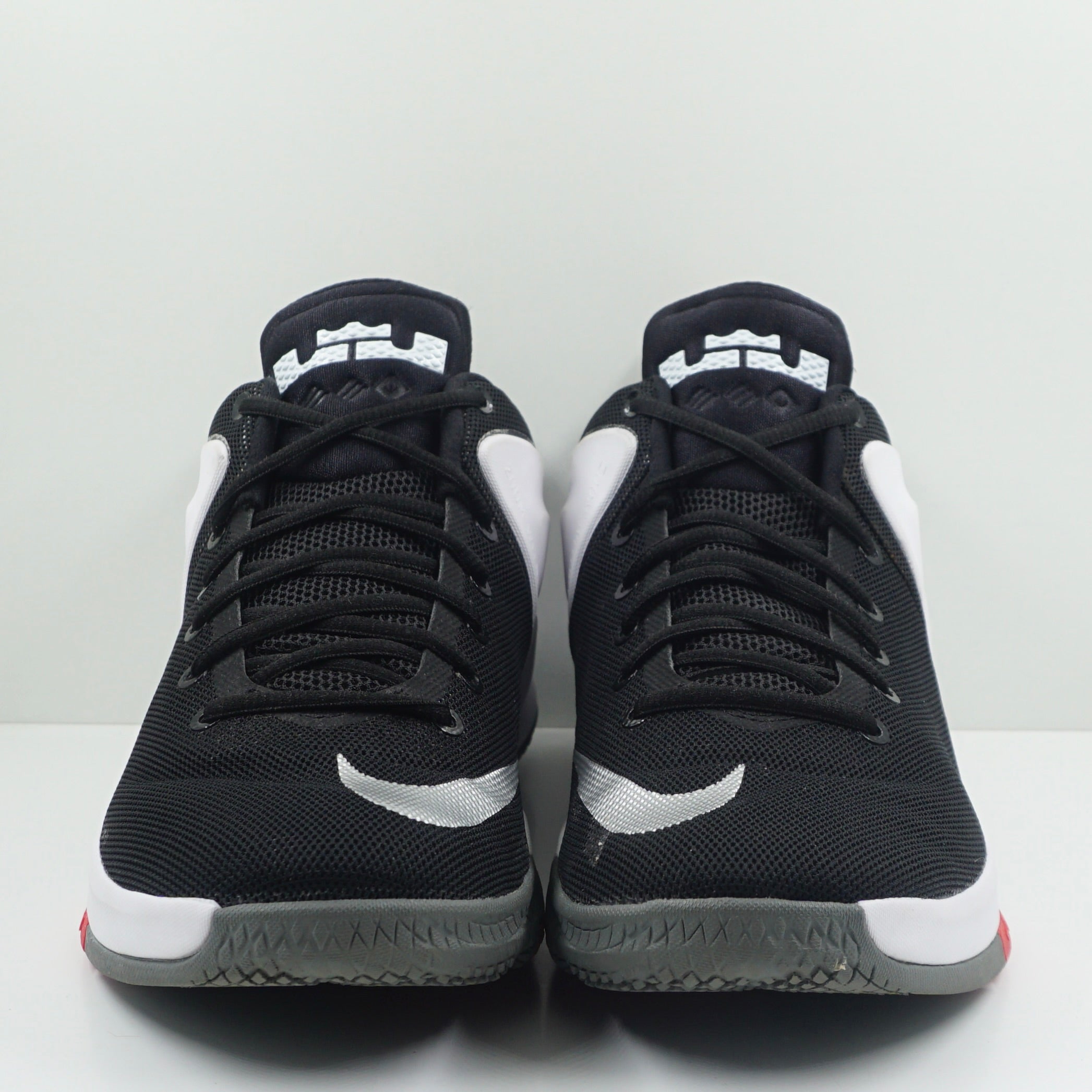 Nike Lebron Zoom Witness