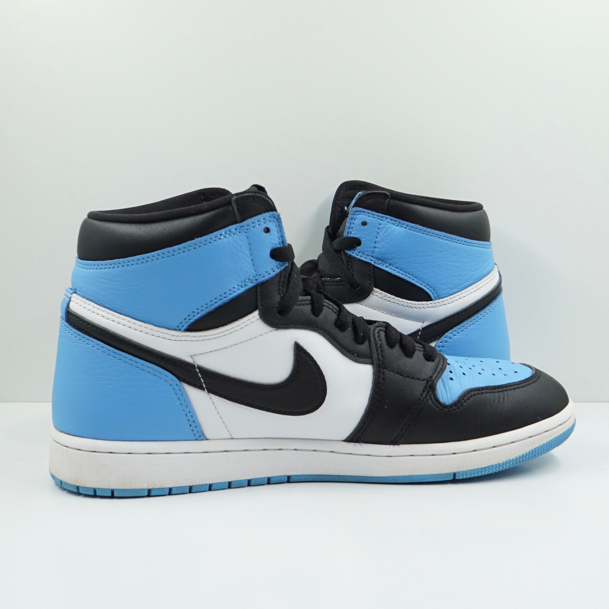 Jordan 1 Retro High OG UNC Toe
