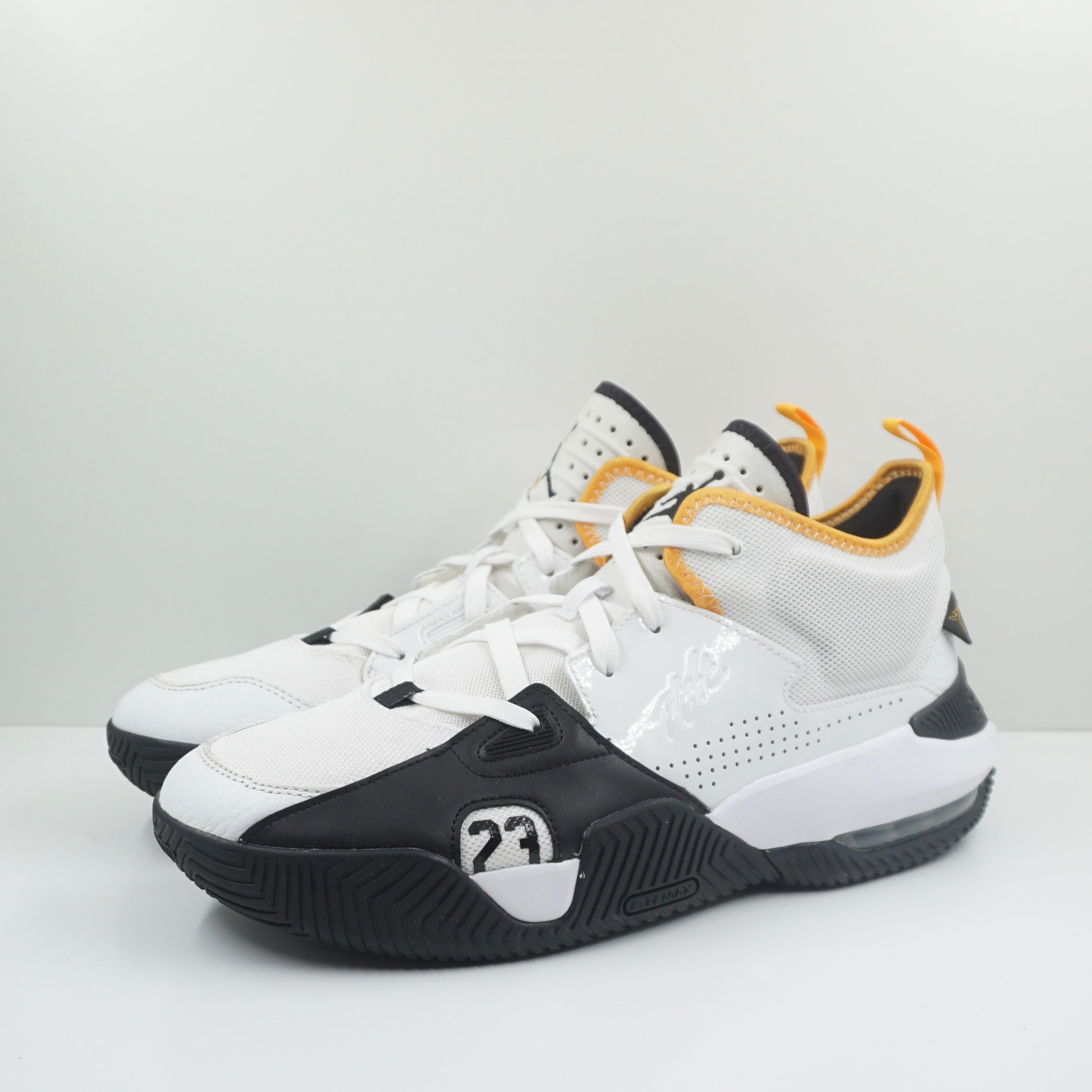 Jordan Stay Loyal 2 White Taxi Black