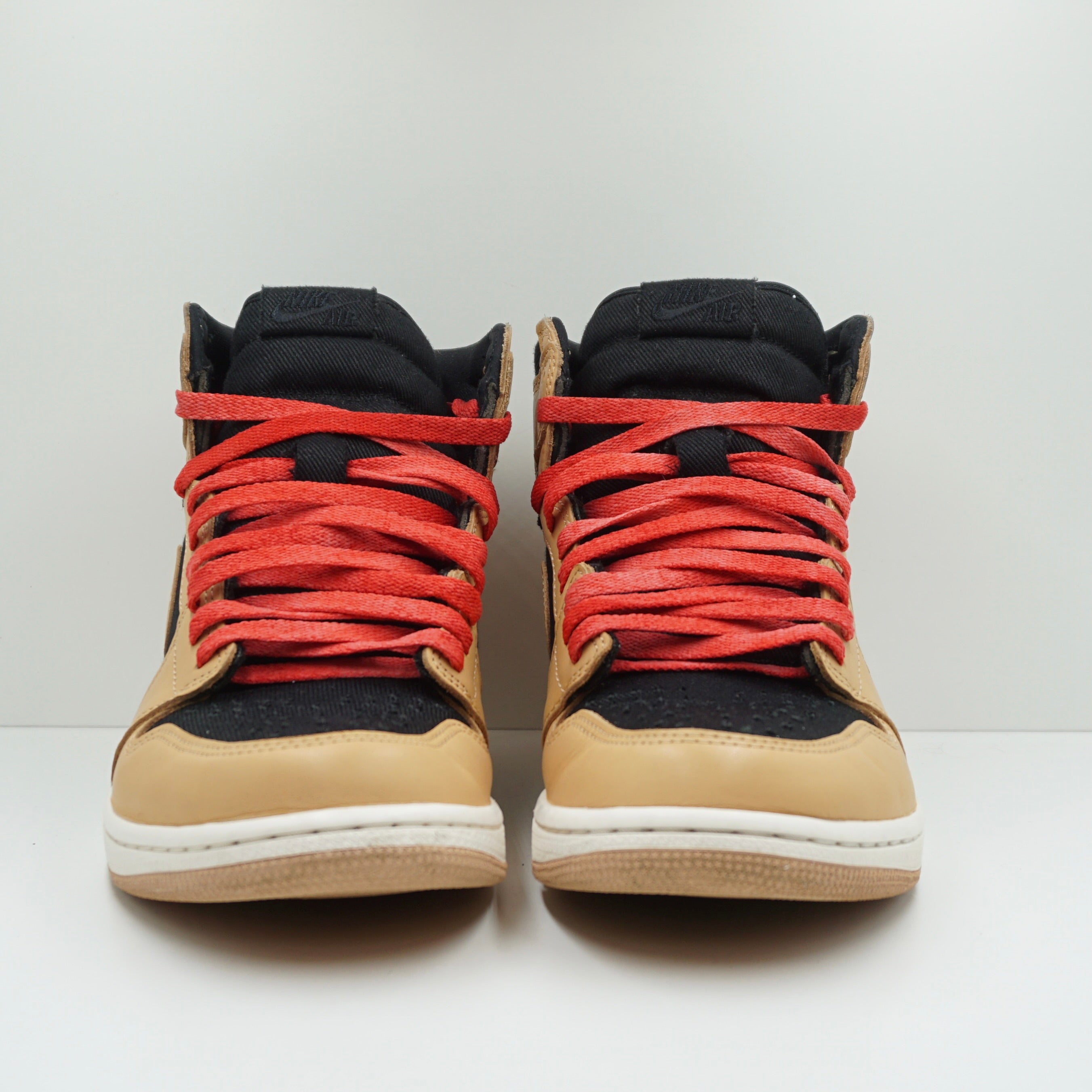 Jordan 1 Retro High OG Heirloom