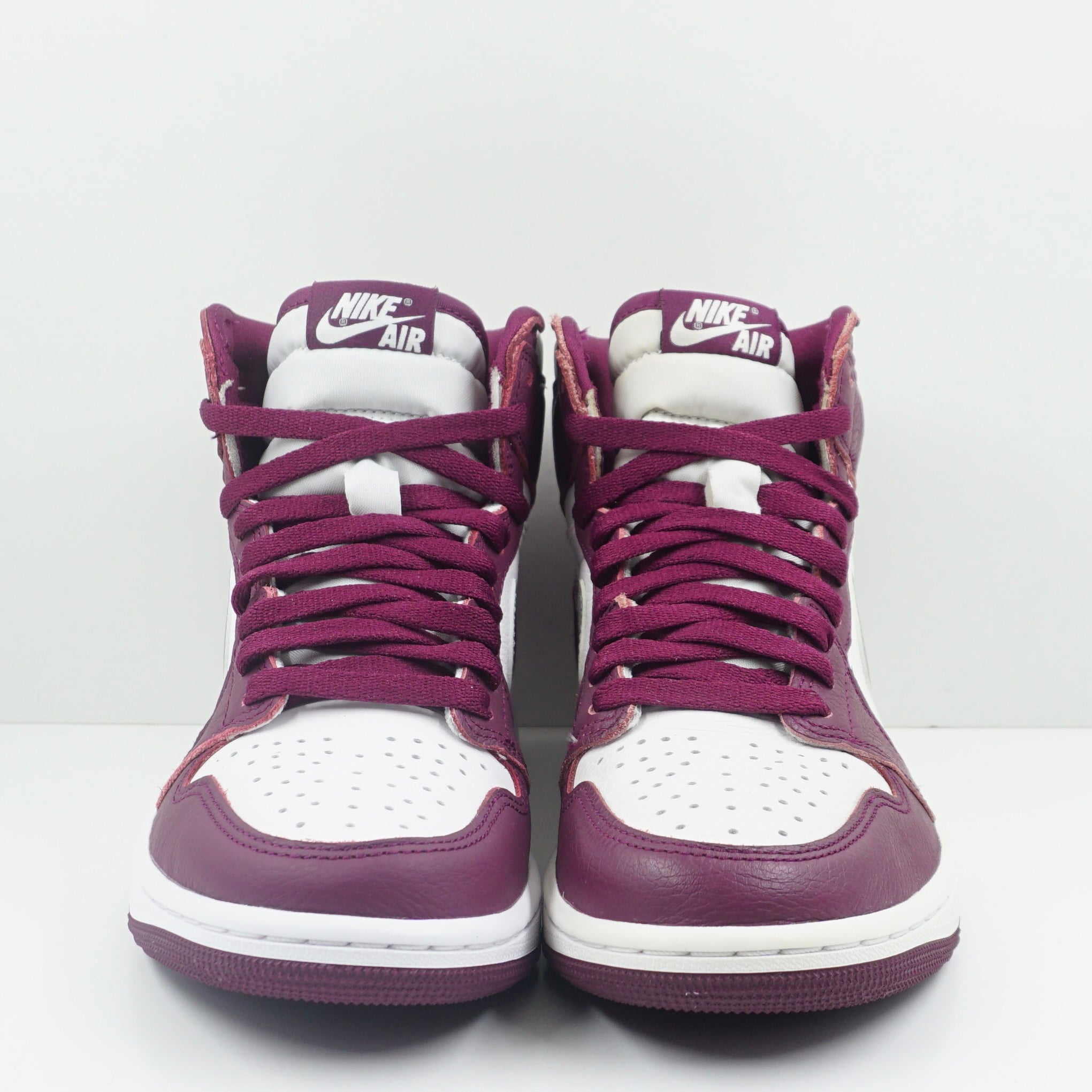 Jordan 1 Retro High OG Bordeaux