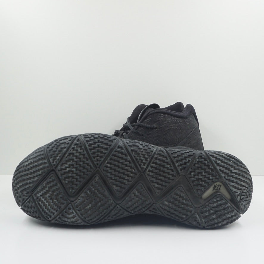 Nike Kyrie 4 Blackout