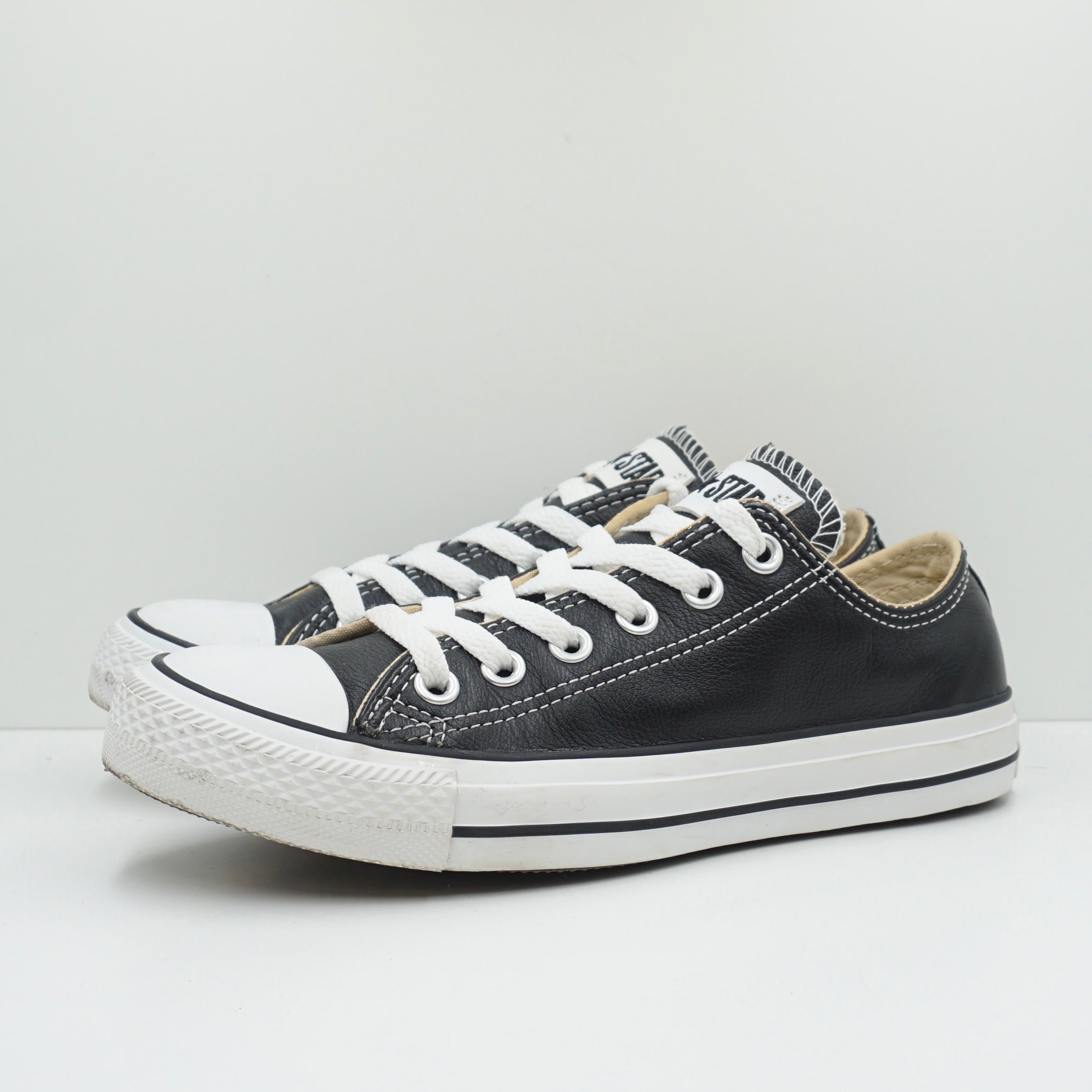 Converse Chuck Taylor All Star Low Black Leather