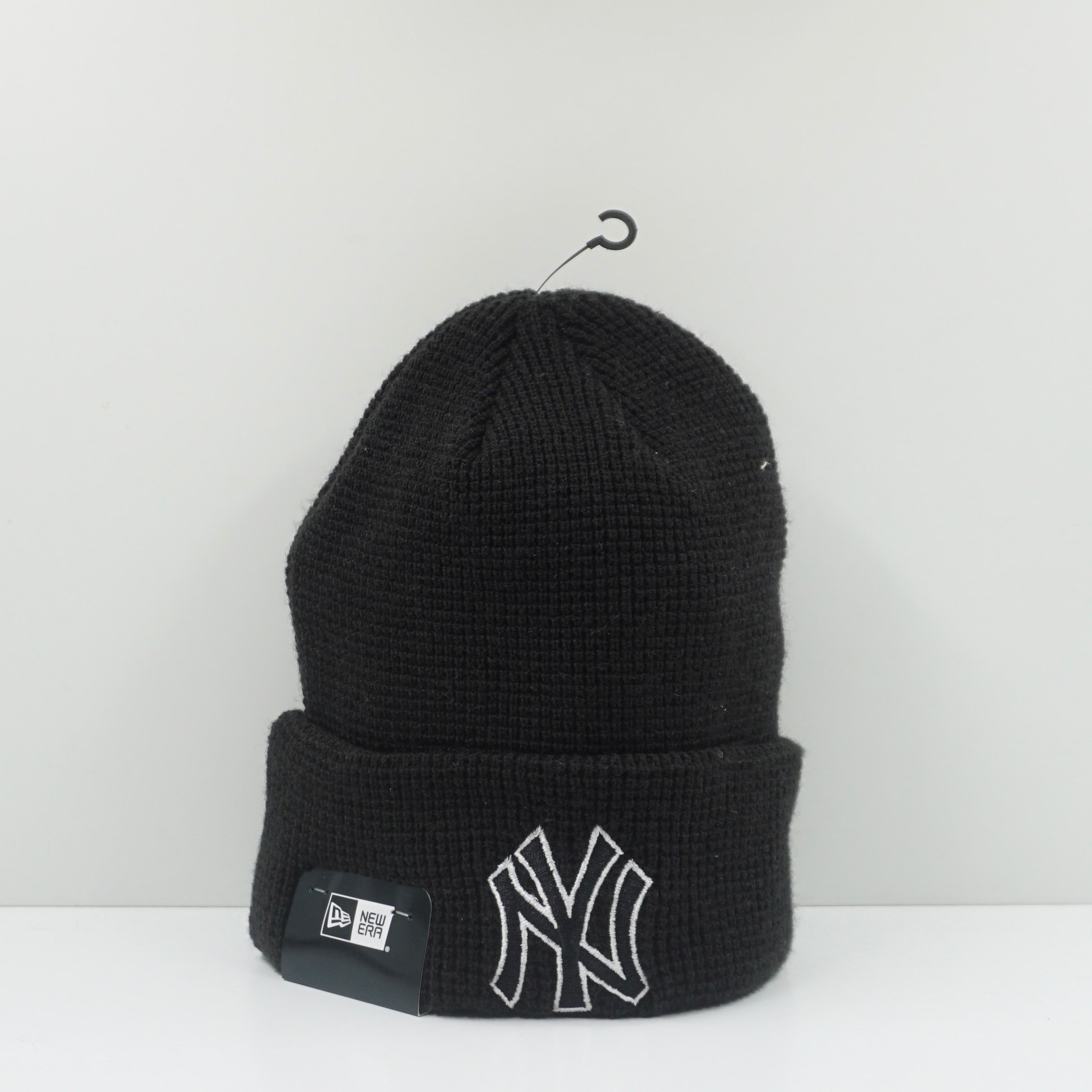 New Era New York Yankees Black Knitted Beanie