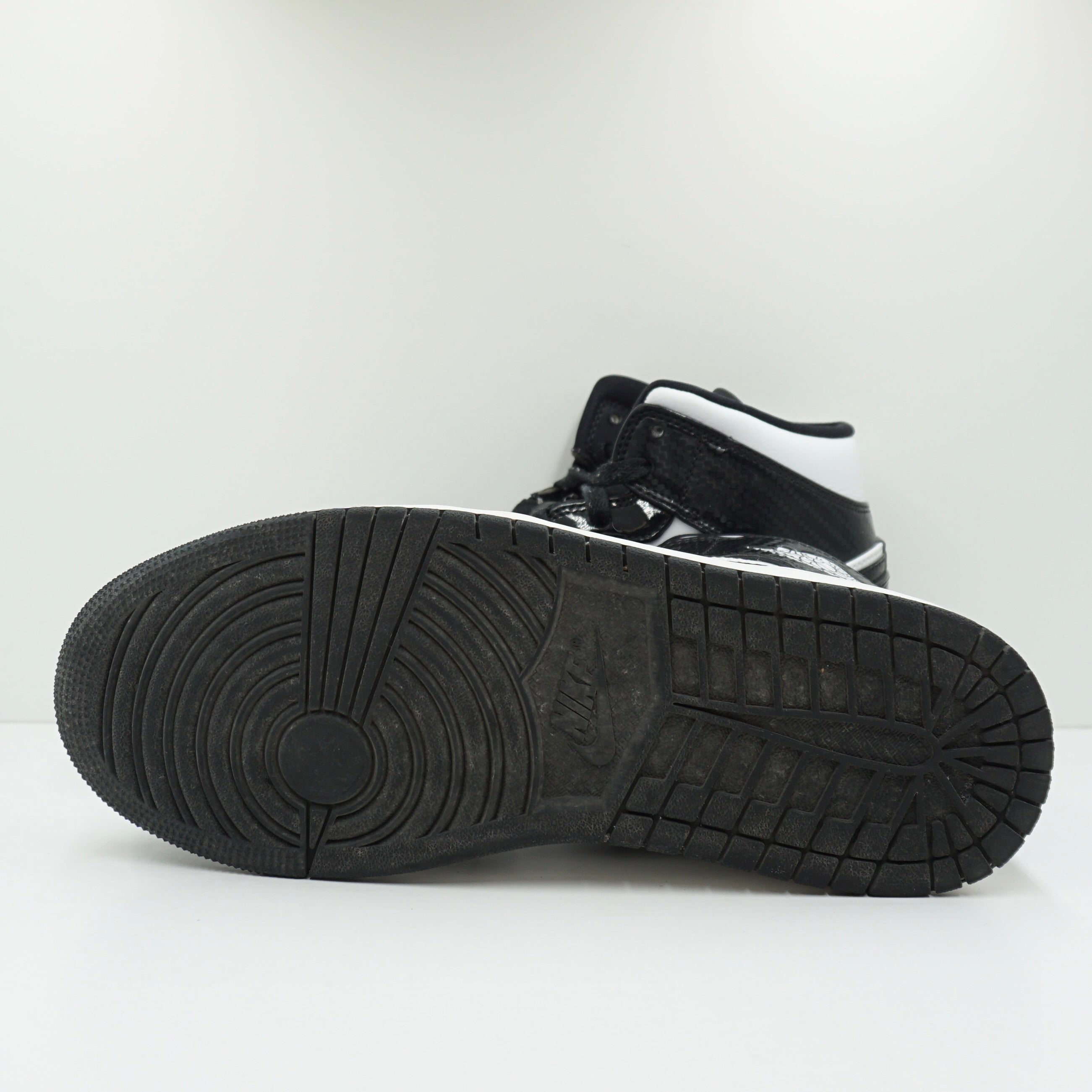 Jordan 1 Mid Carbon Fiber